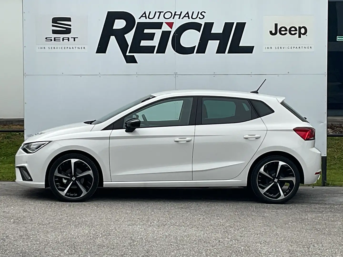 SEAT Ibiza 1,0 TSI FR Edition Weiß - 1