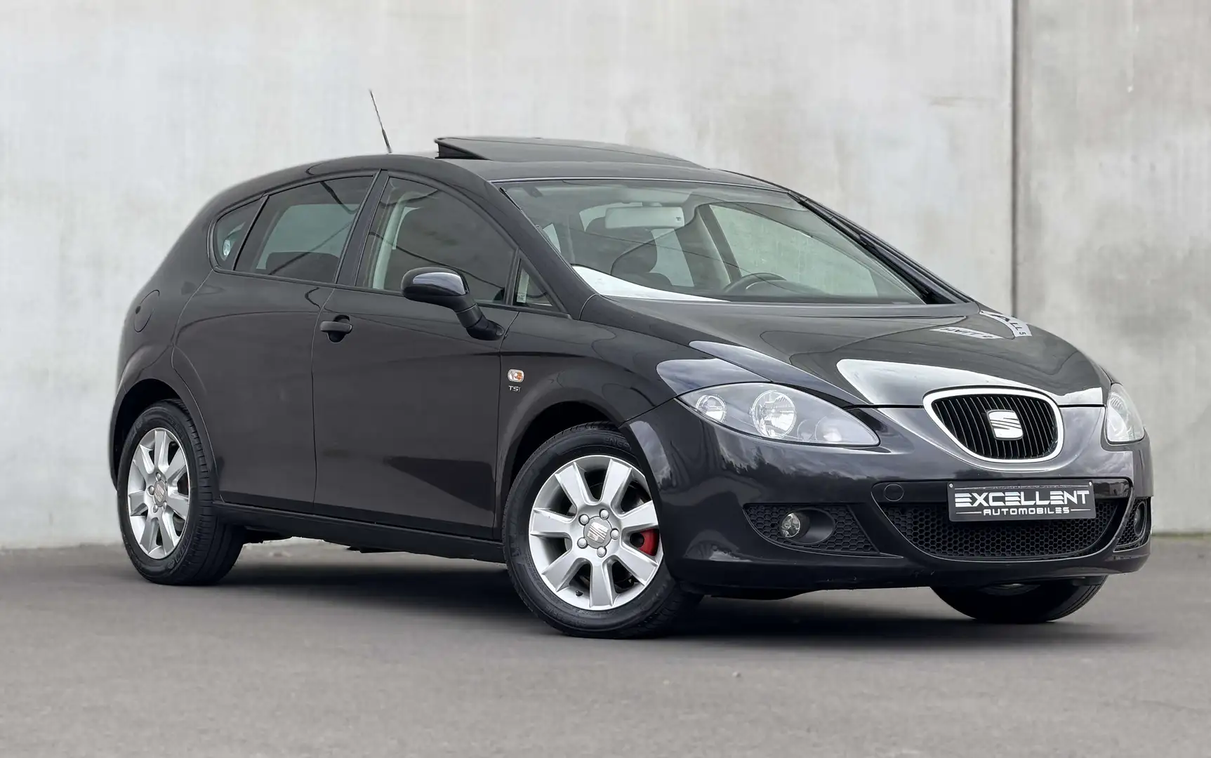 SEAT Leon 1.4 TSI Sport/TOIT/AIRCO/JANTES/CUIR/GARANTIE 12 M Noir - 2