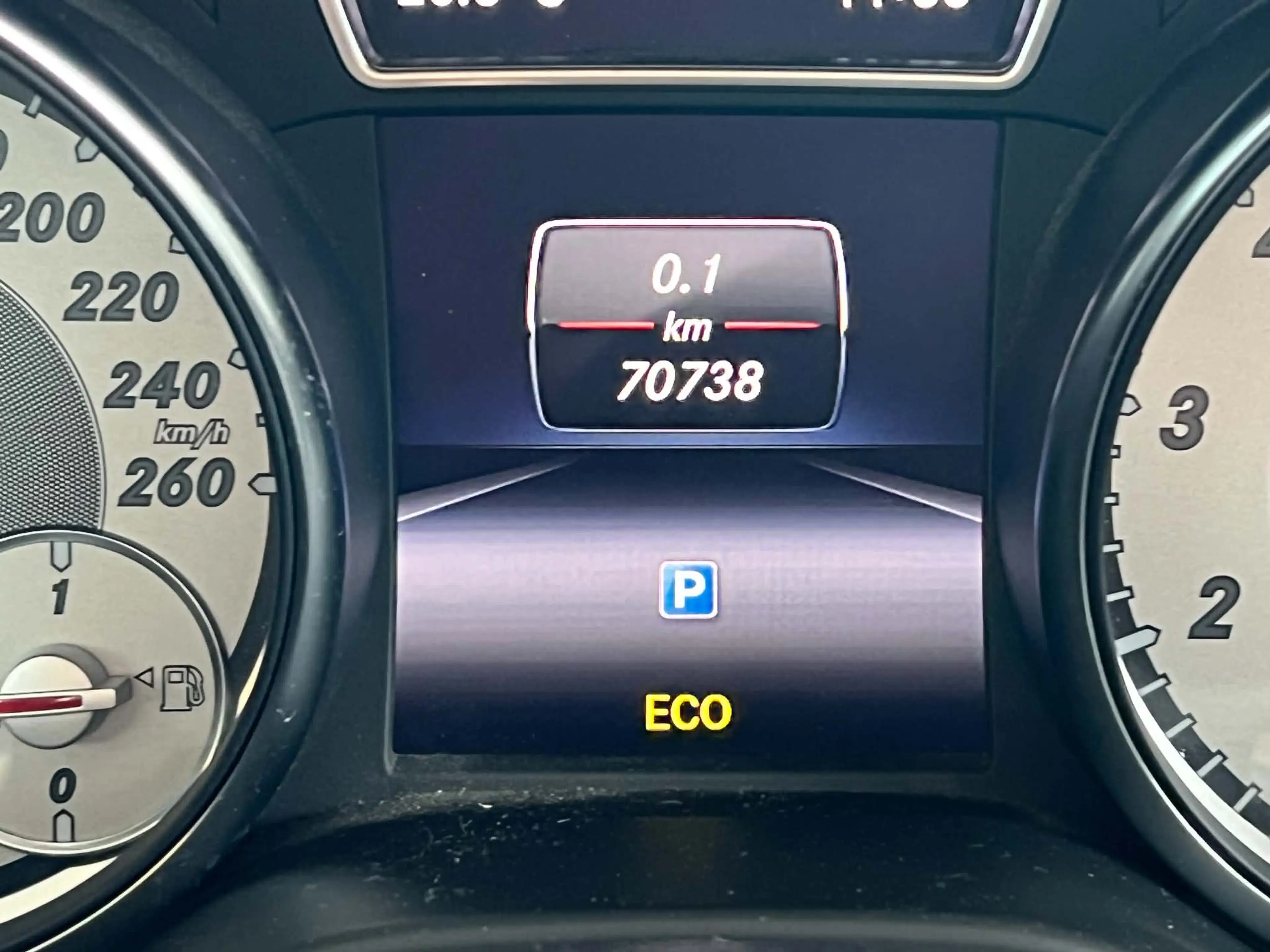 Mercedes-Benz CLA 180 2013 handgeschakeld GPS PTS verwarmde zetels — photo 14