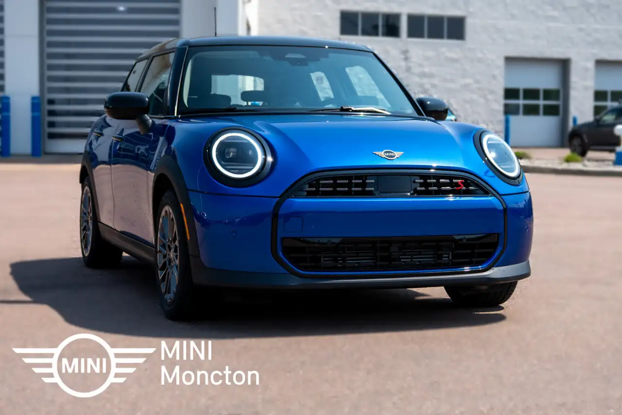 2025 MINI 5 Door