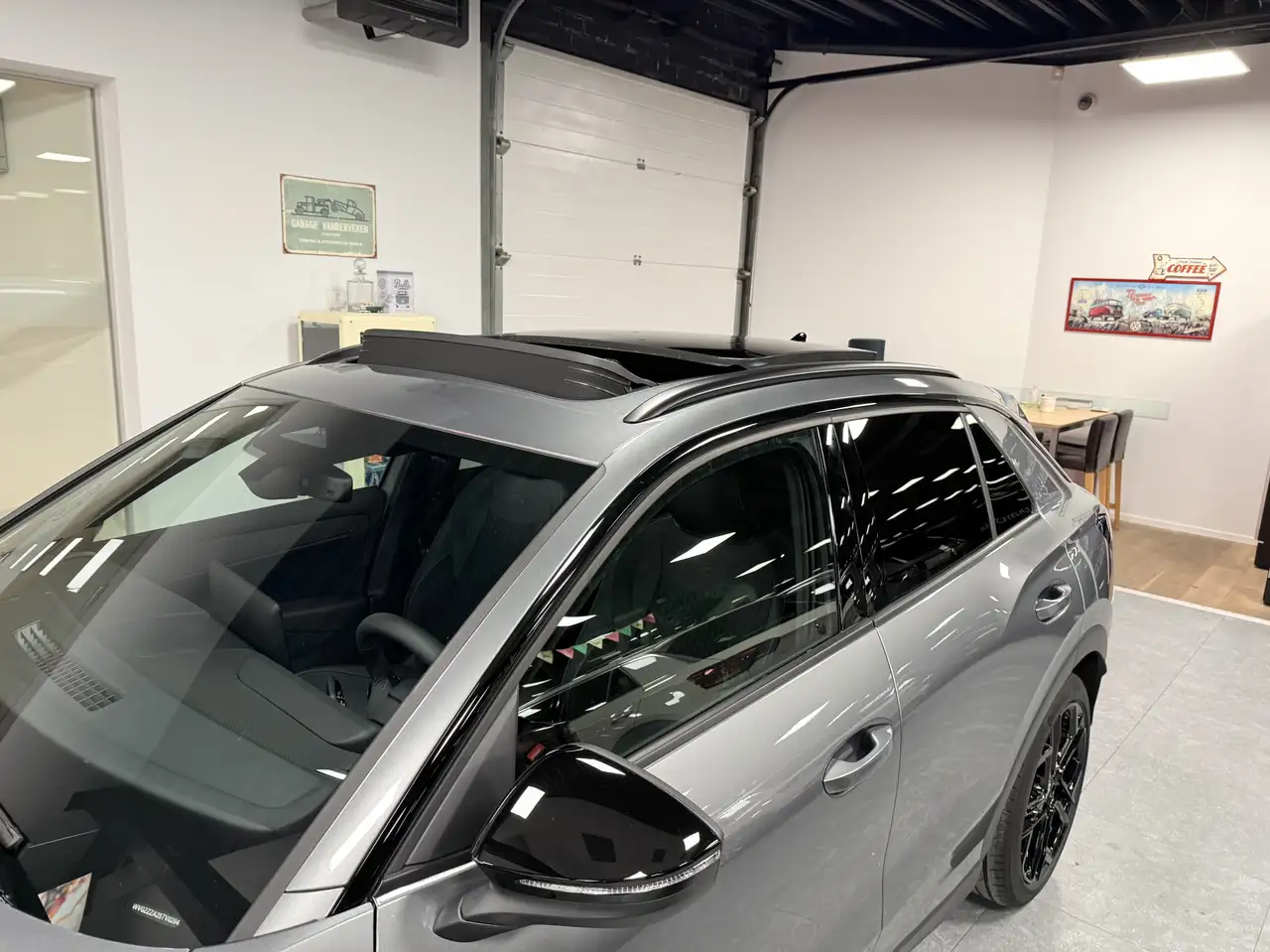 Volkswagen T-Roc T-Roc 1.5 TSI R-Line DSG NEW * black pack * 0km 7