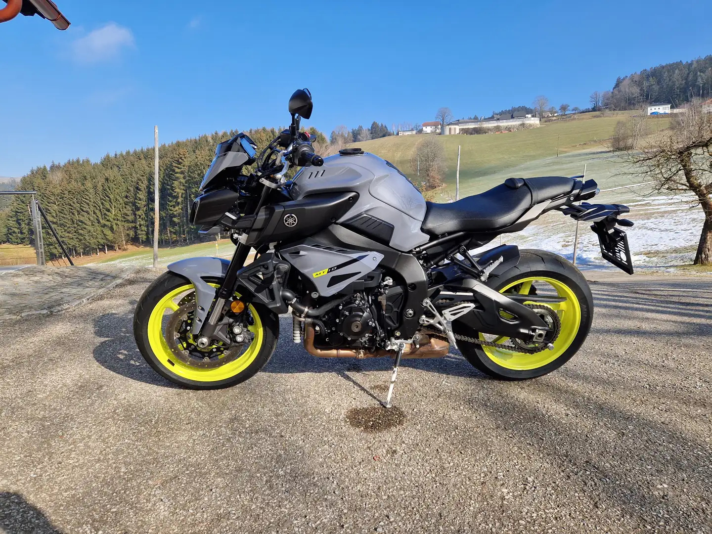 Yamaha MT-10 Gri - 1
