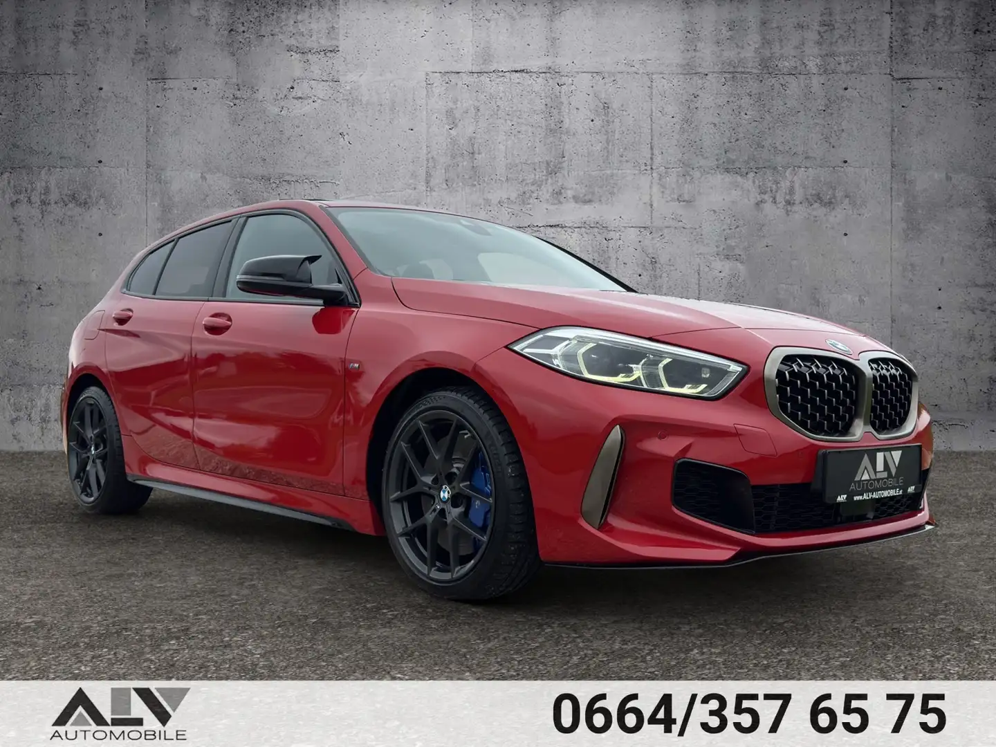 BMW 135 M135 i xDrive Pano|Laser|Gestik Rojo - 1