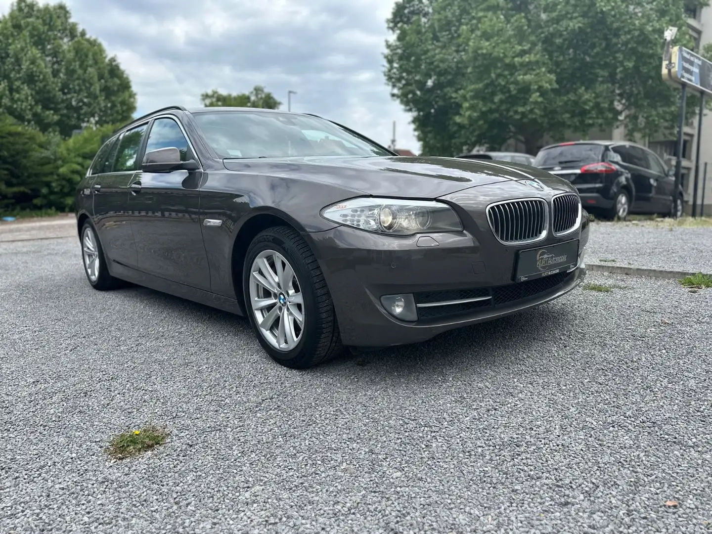 BMW 530 Baureihe 5 Touring 530 d xDrive Braun - 1