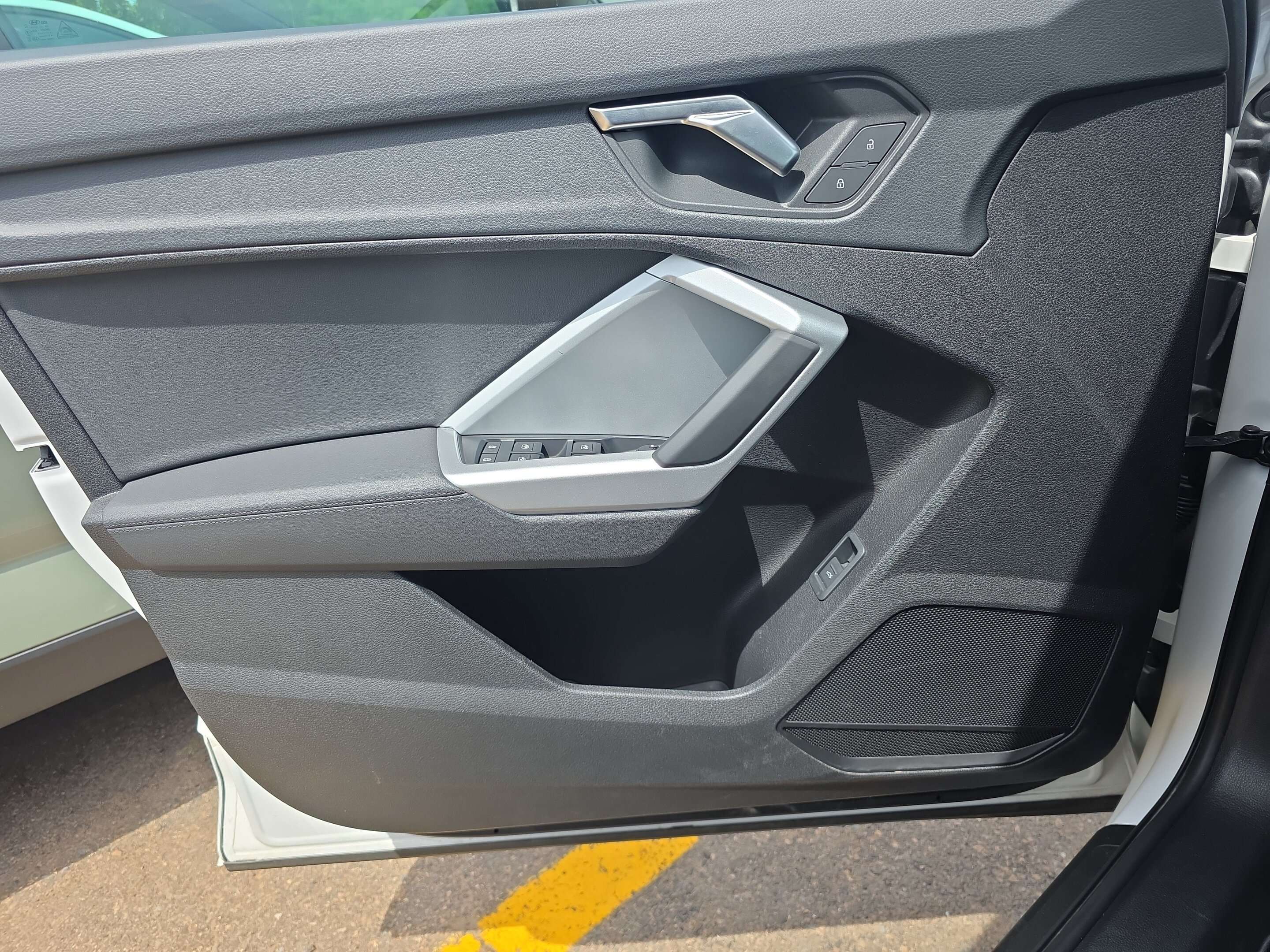 2025 Audi Q3 BASE thumb 26