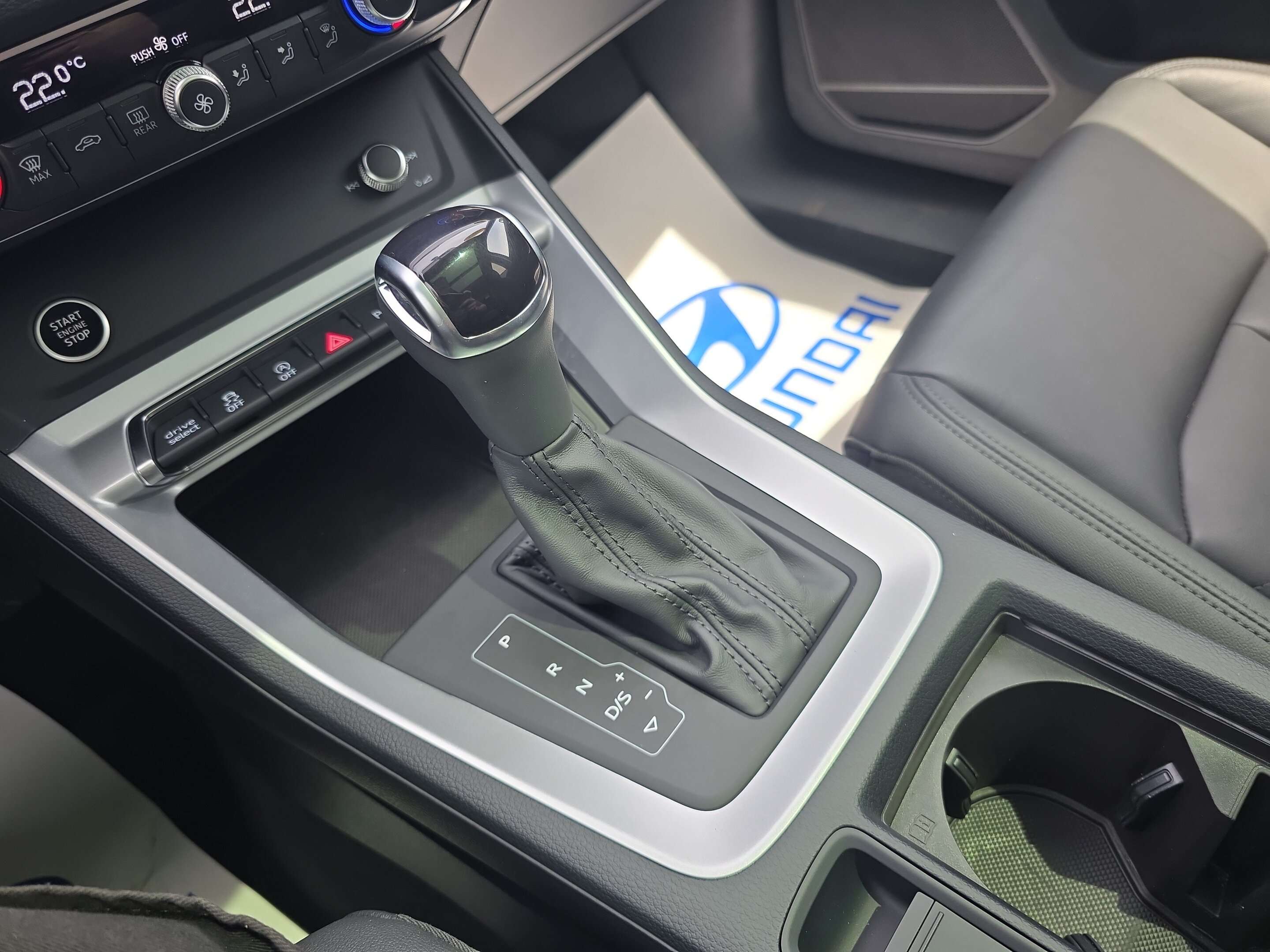 2025 Audi Q3 BASE thumb 24