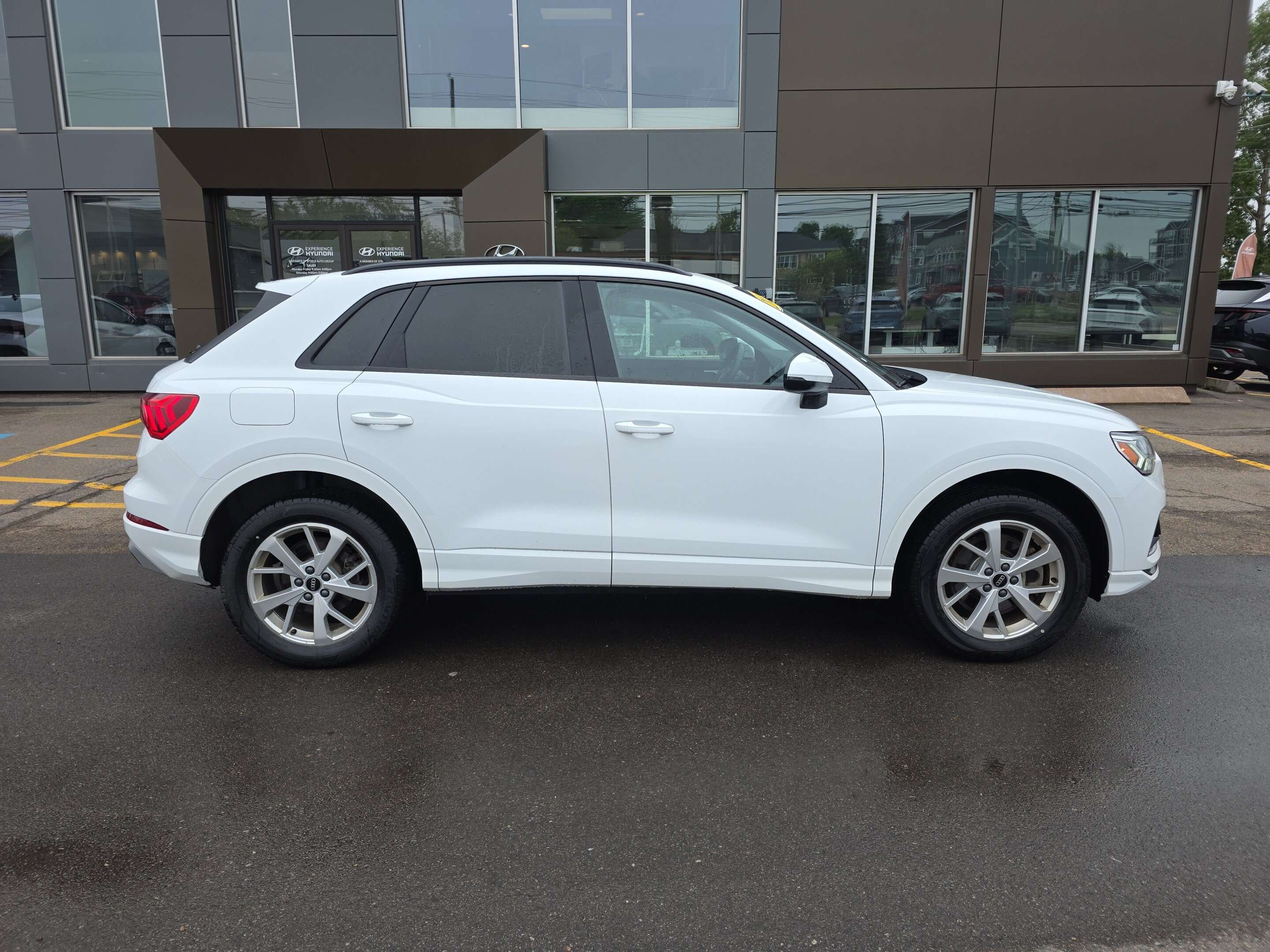 2025 Audi Q3 BASE thumb 8