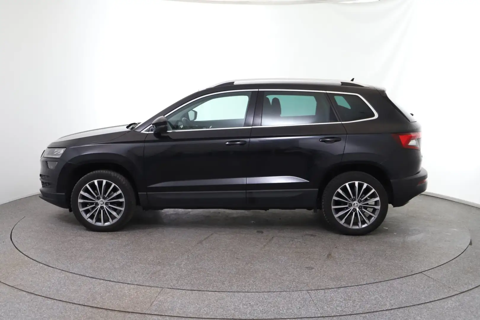 Skoda Karoq Style Limited TDI DSG Schwarz - 2