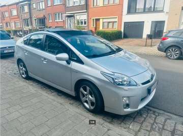 Prius Hybrid 1.8i VVT-i Solar Premium Full option