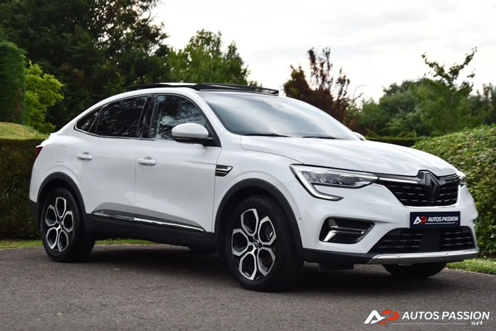 Renault Arkana 1.6 E-Tech Intens | Toit ouvrant | Camera | ACC Wit - 2