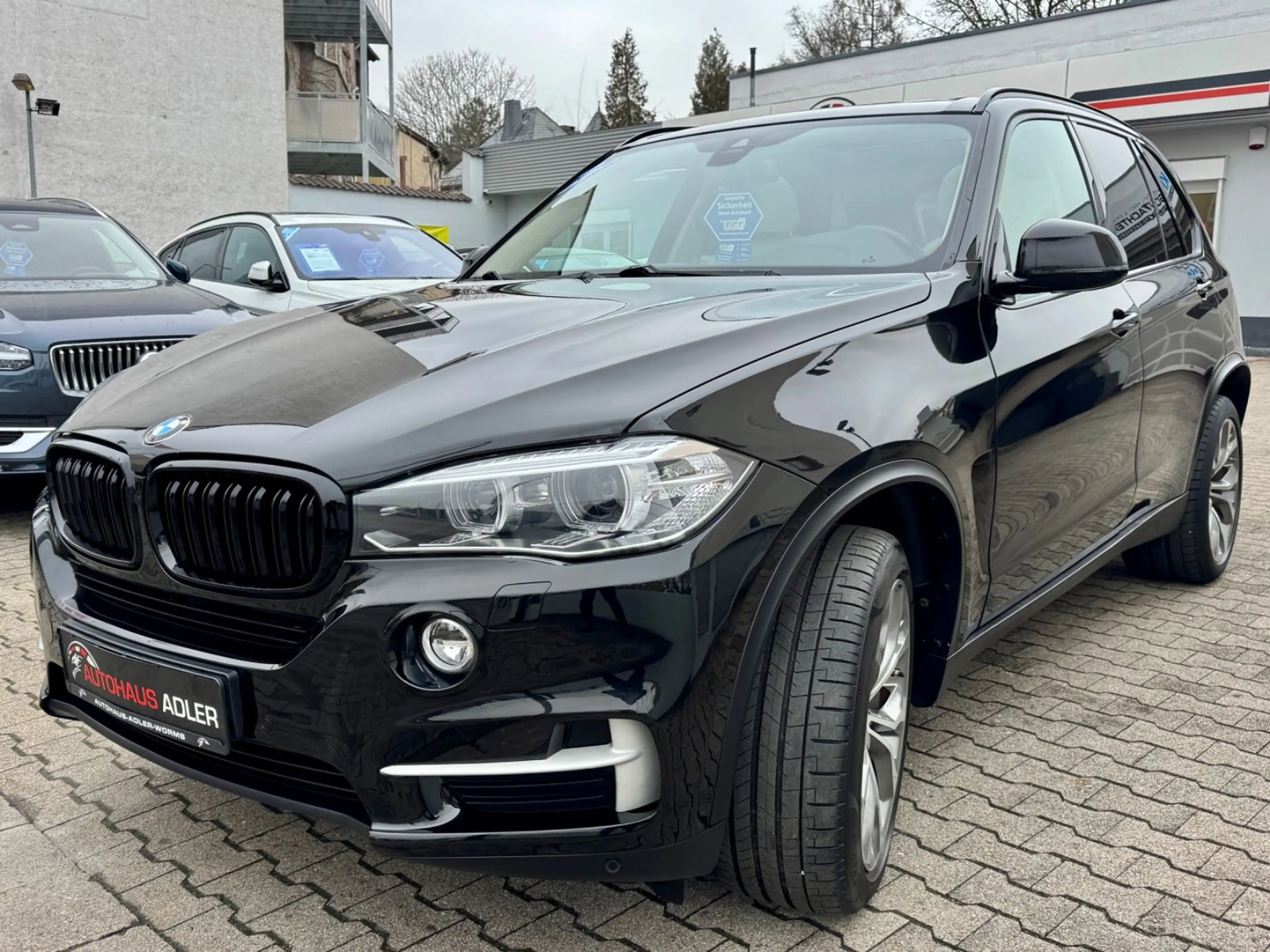 BMW X5 xDrive40d*PANO*KAME*B&O*STH*LED*NAV*LH*SHADOW — photo 4