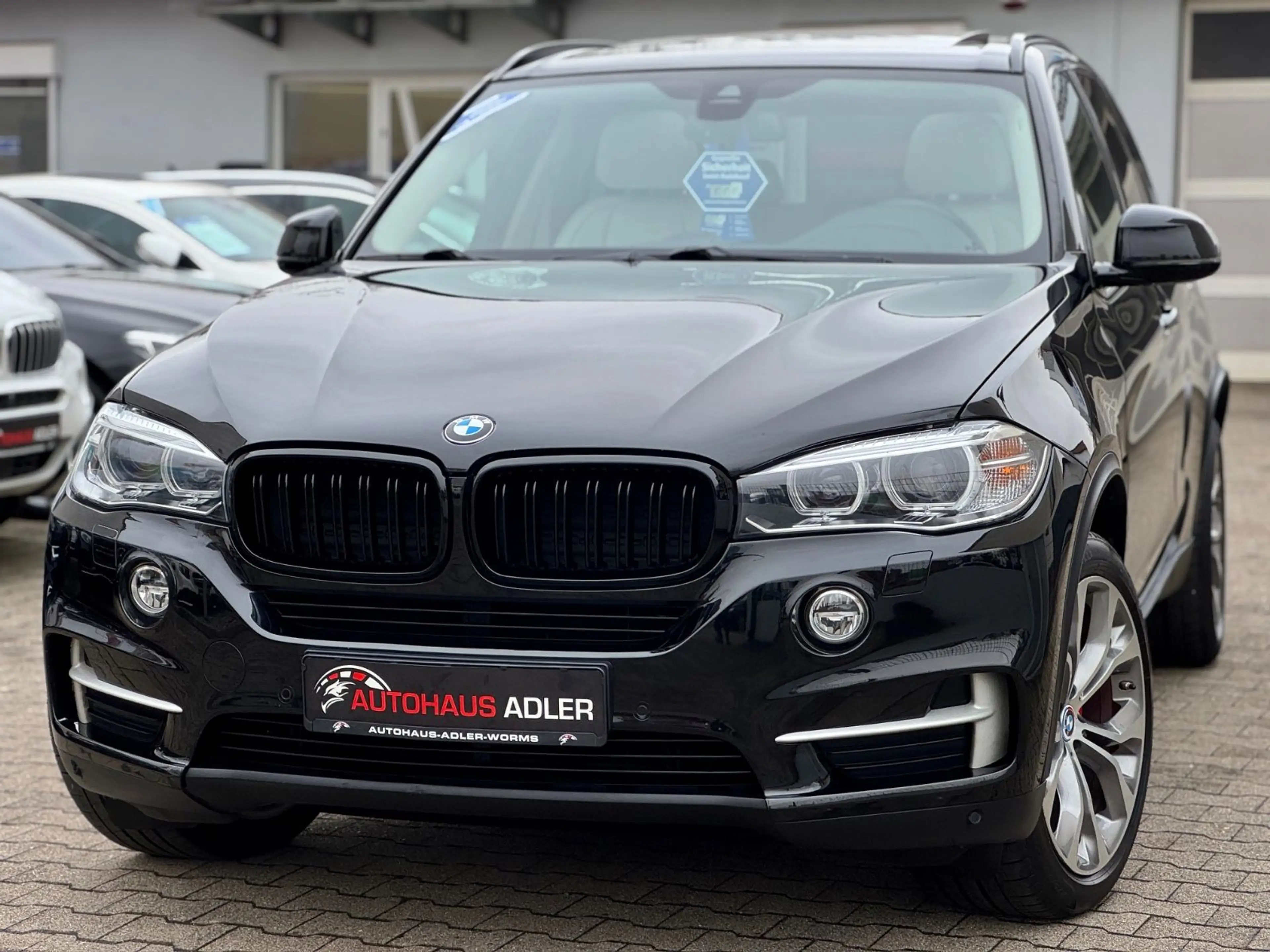 BMW X5 xDrive40d*PANO*KAME*B&O*STH*LED*NAV*LH*SHADOW — photo 3