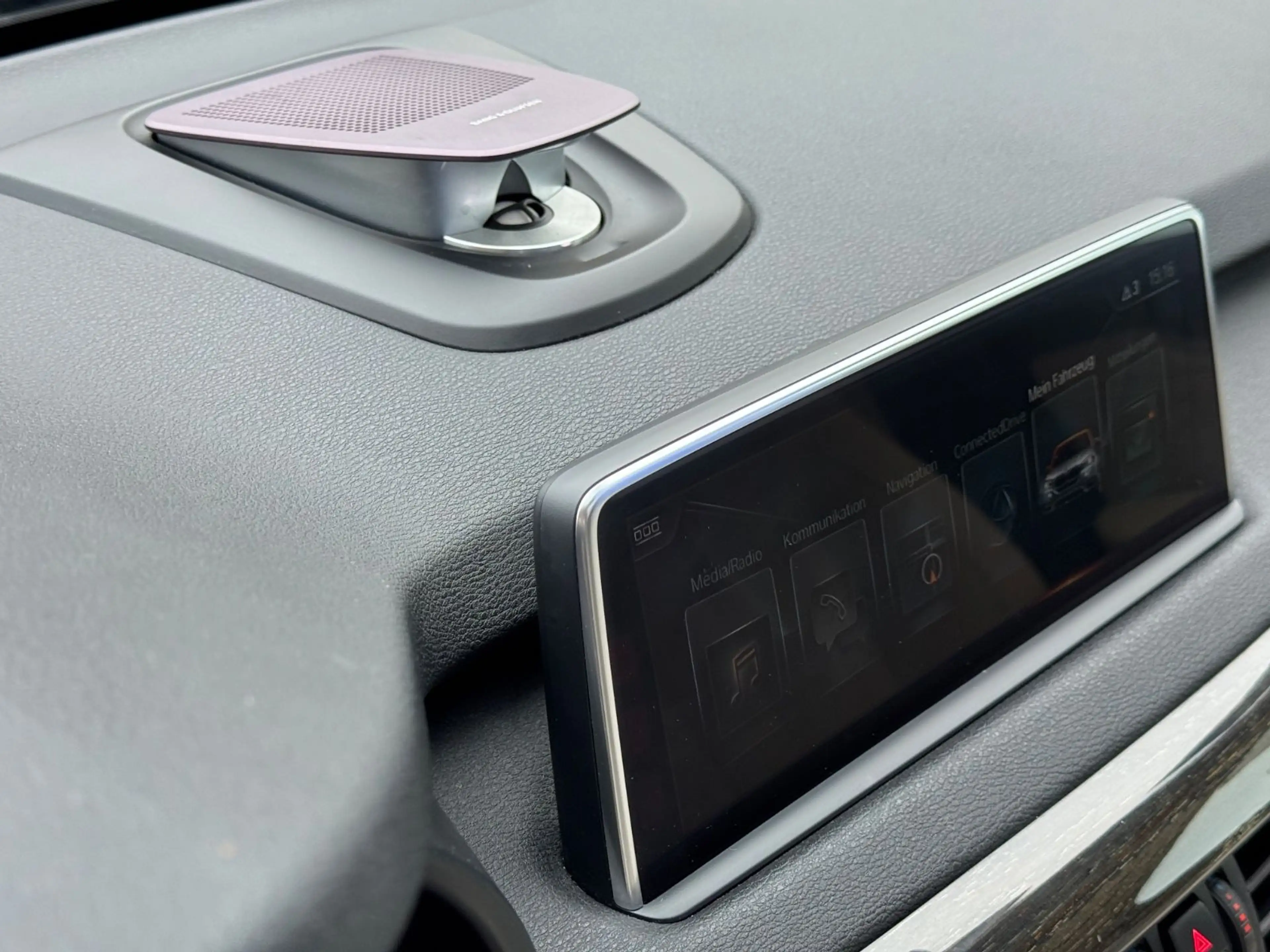BMW X5 xDrive40d*PANO*KAME*B&O*STH*LED*NAV*LH*SHADOW — photo 32