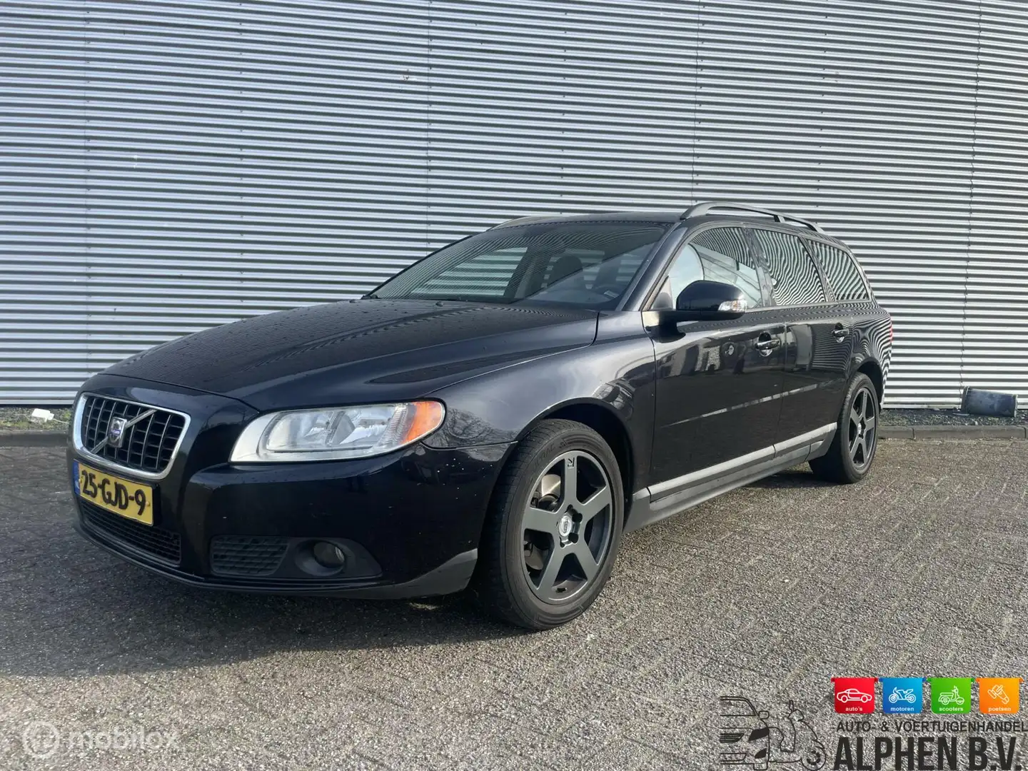 Volvo V70 2.0 Momentum- Cruise- Airco- Leder Negro - 1