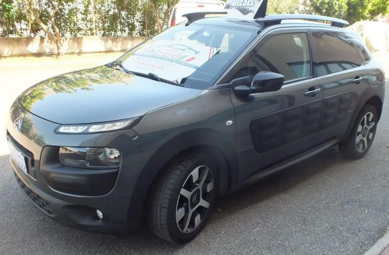 Citroen C4 Cactus 1.6 blue -hdi-feel Grigio - 1