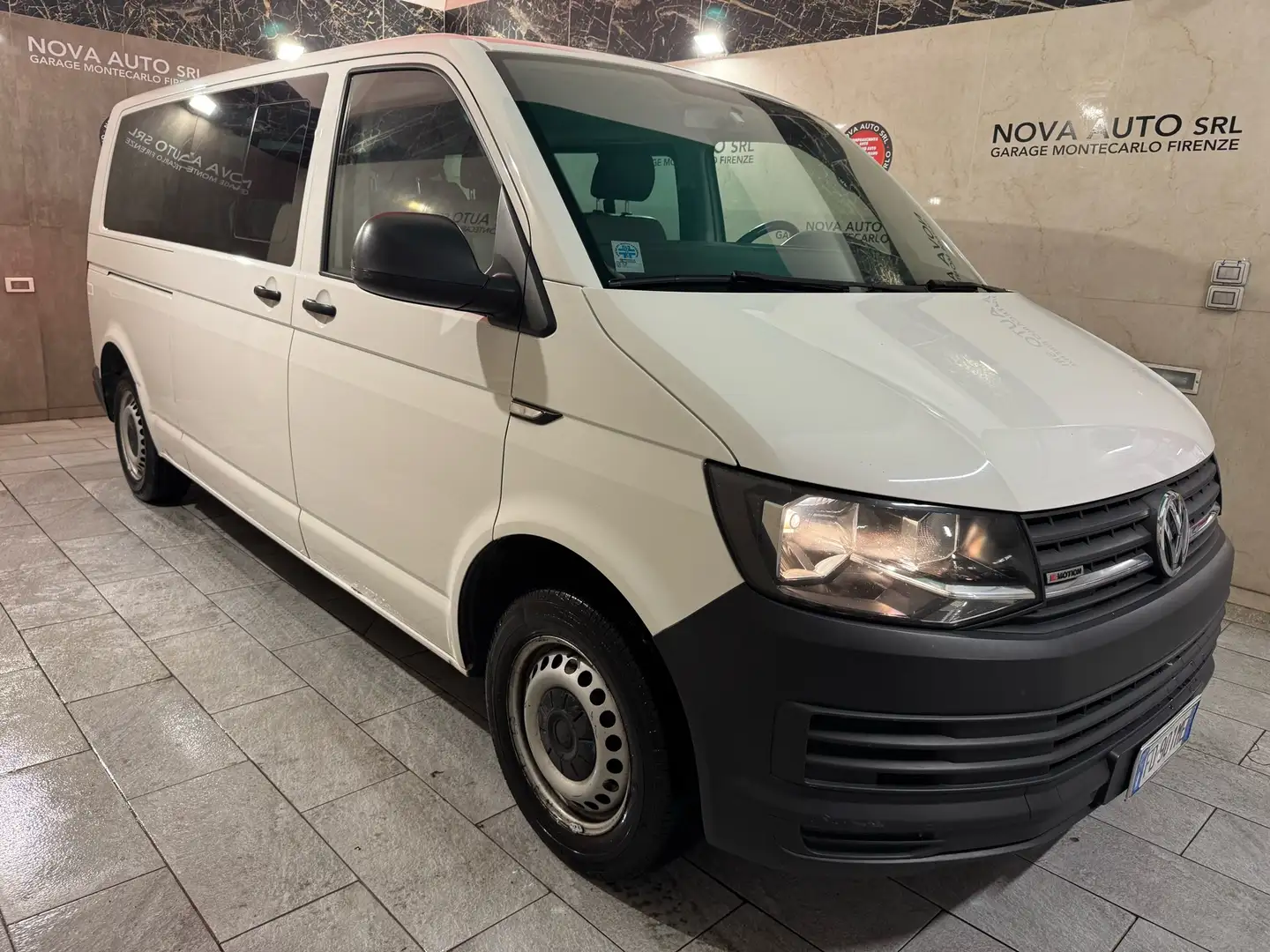 Volkswagen T6 Caravelle 2.0 tdi Trendline 4motion LEGGERE  DESCRIZIONE Bianco - 2