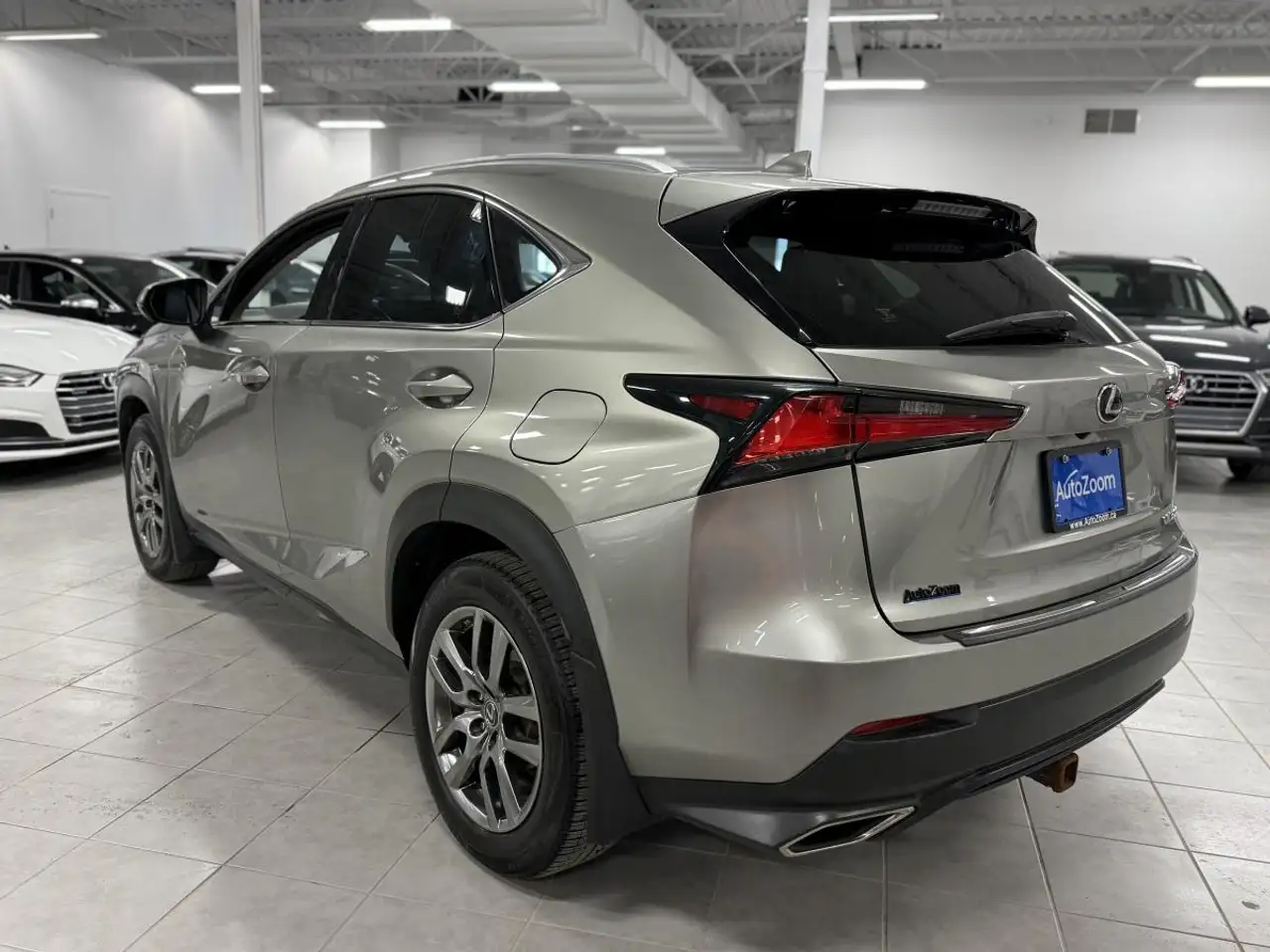 Lexus NX снимка Lexus NX