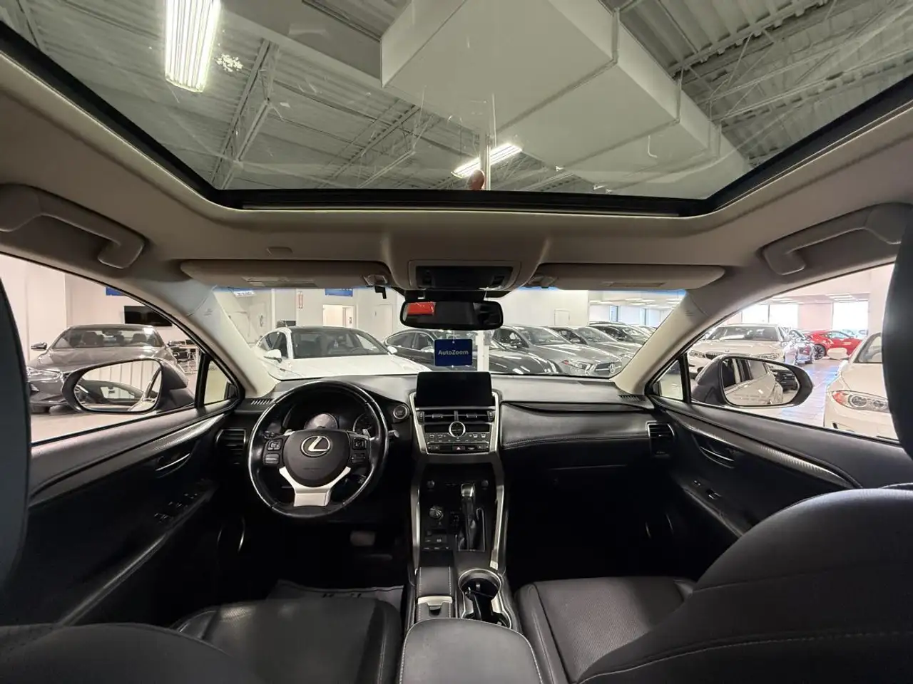 Lexus NX снимка Lexus NX