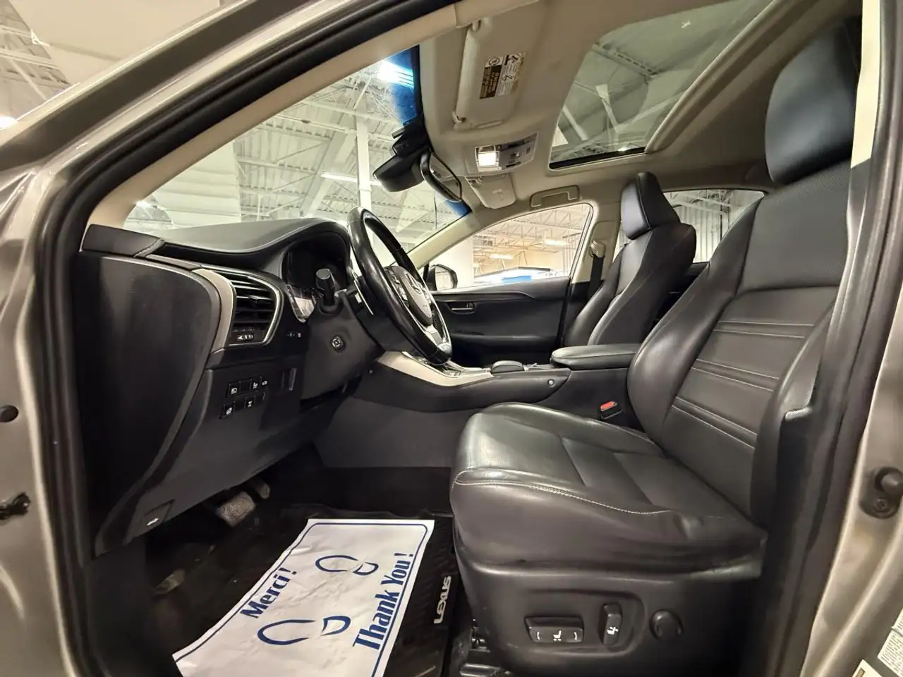 Lexus NX снимка Lexus NX