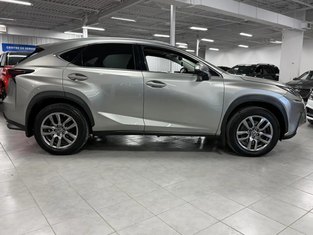 Lexus NX снимка Lexus NX