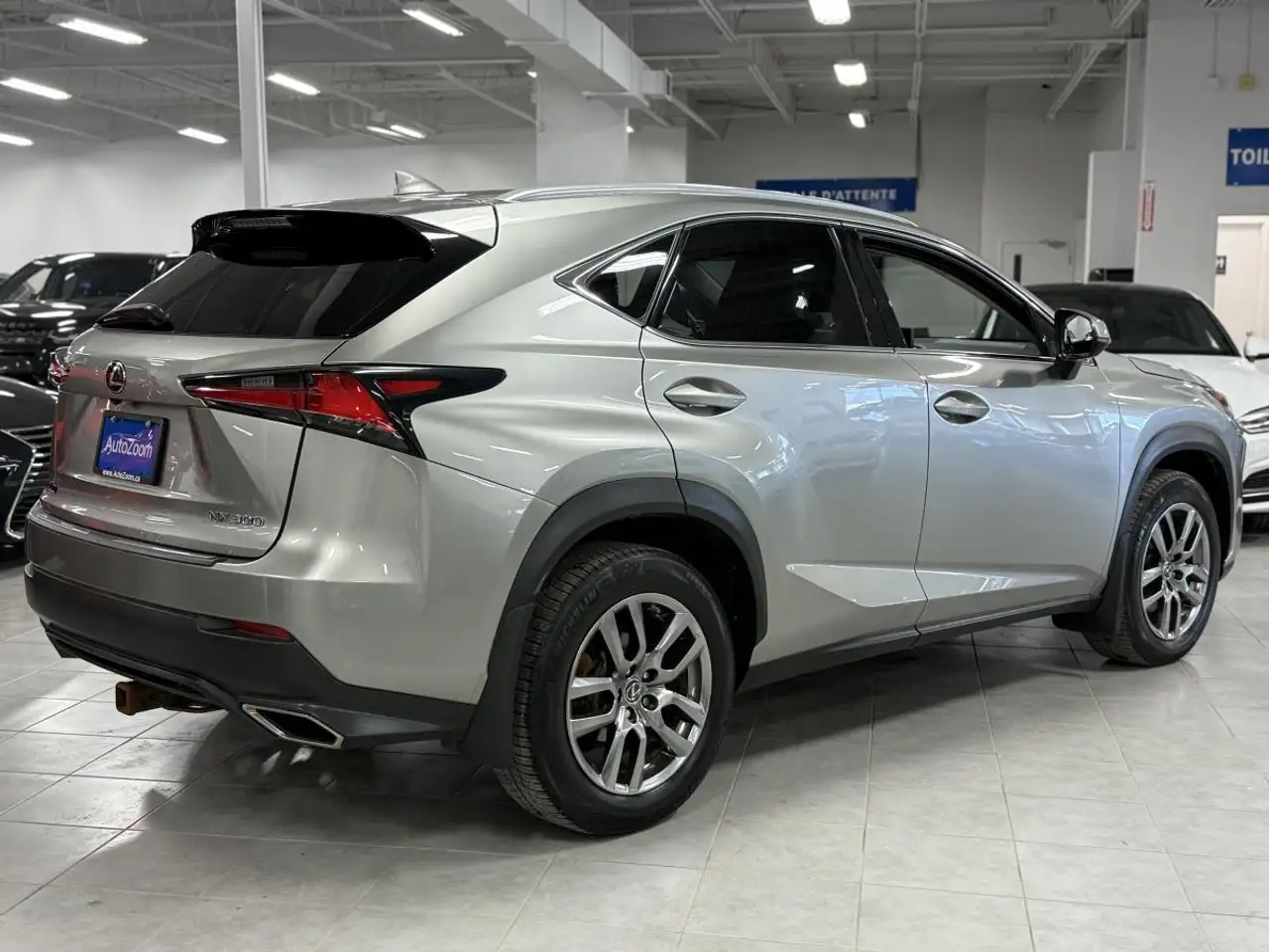 Lexus NX снимка Lexus NX