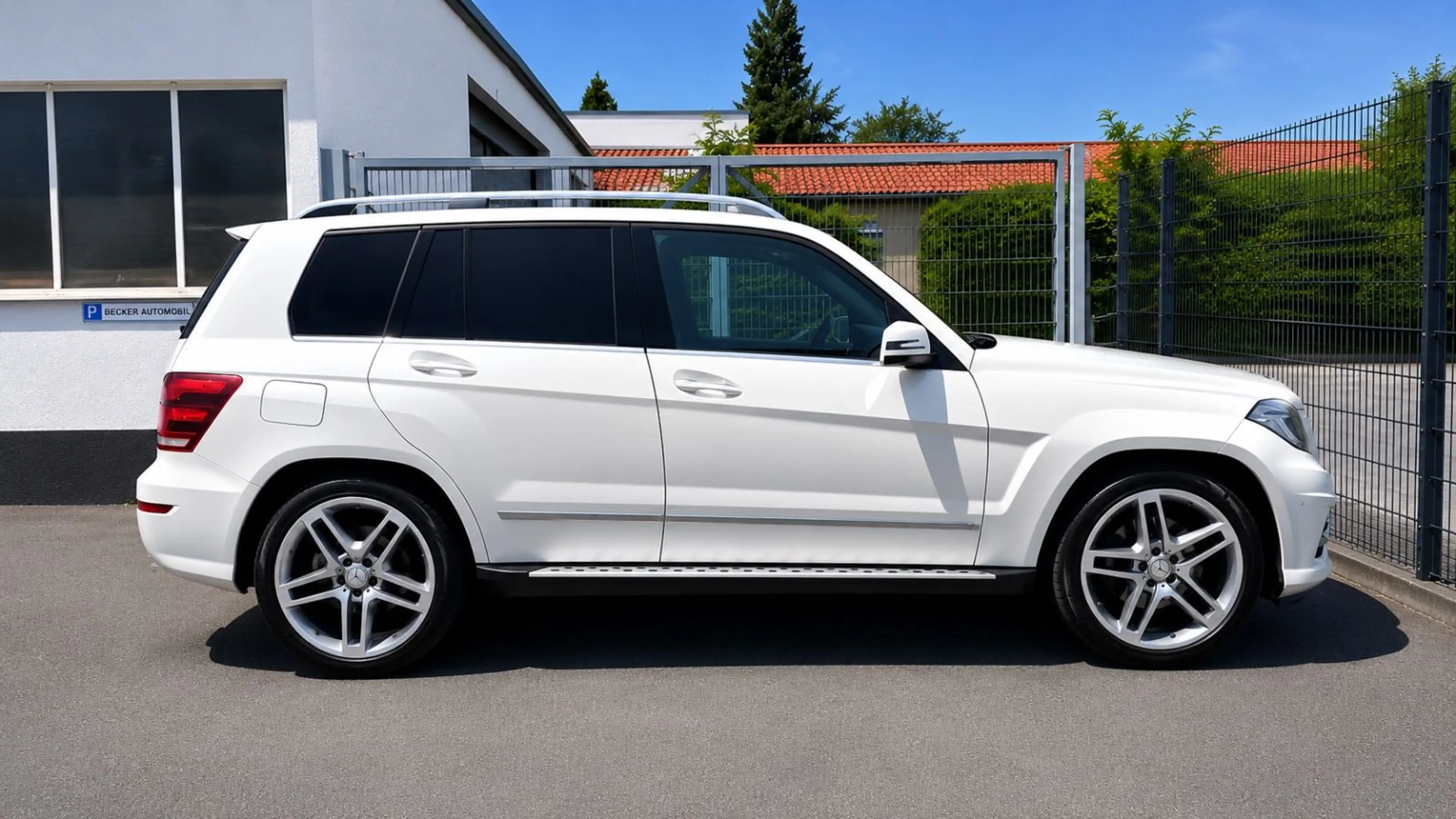 Mercedes-Benz GLK 350 /AMG /VOLL! 360 Kamera / DISTRONIC PLUS — photo 4