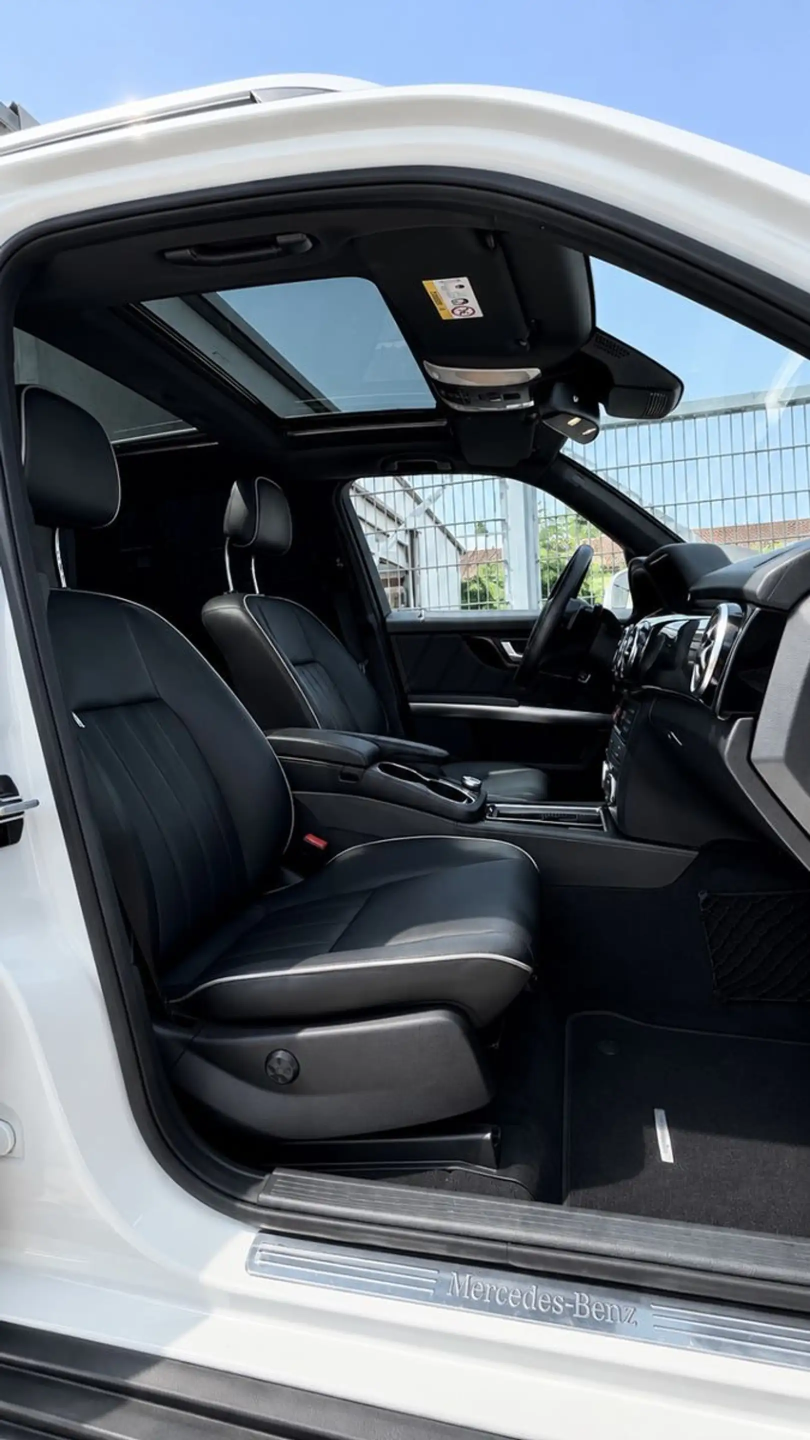 Mercedes-Benz GLK 350 /AMG /VOLL! 360 Kamera / DISTRONIC PLUS — photo 15