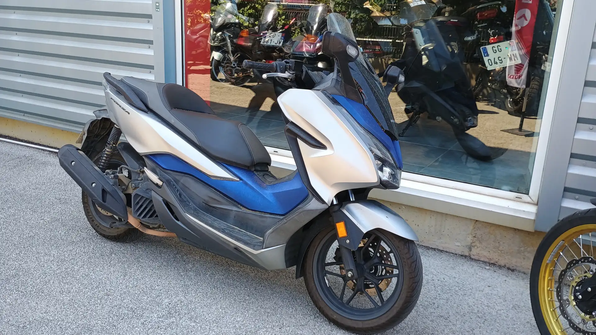 Honda Forza 125 Argent - 2