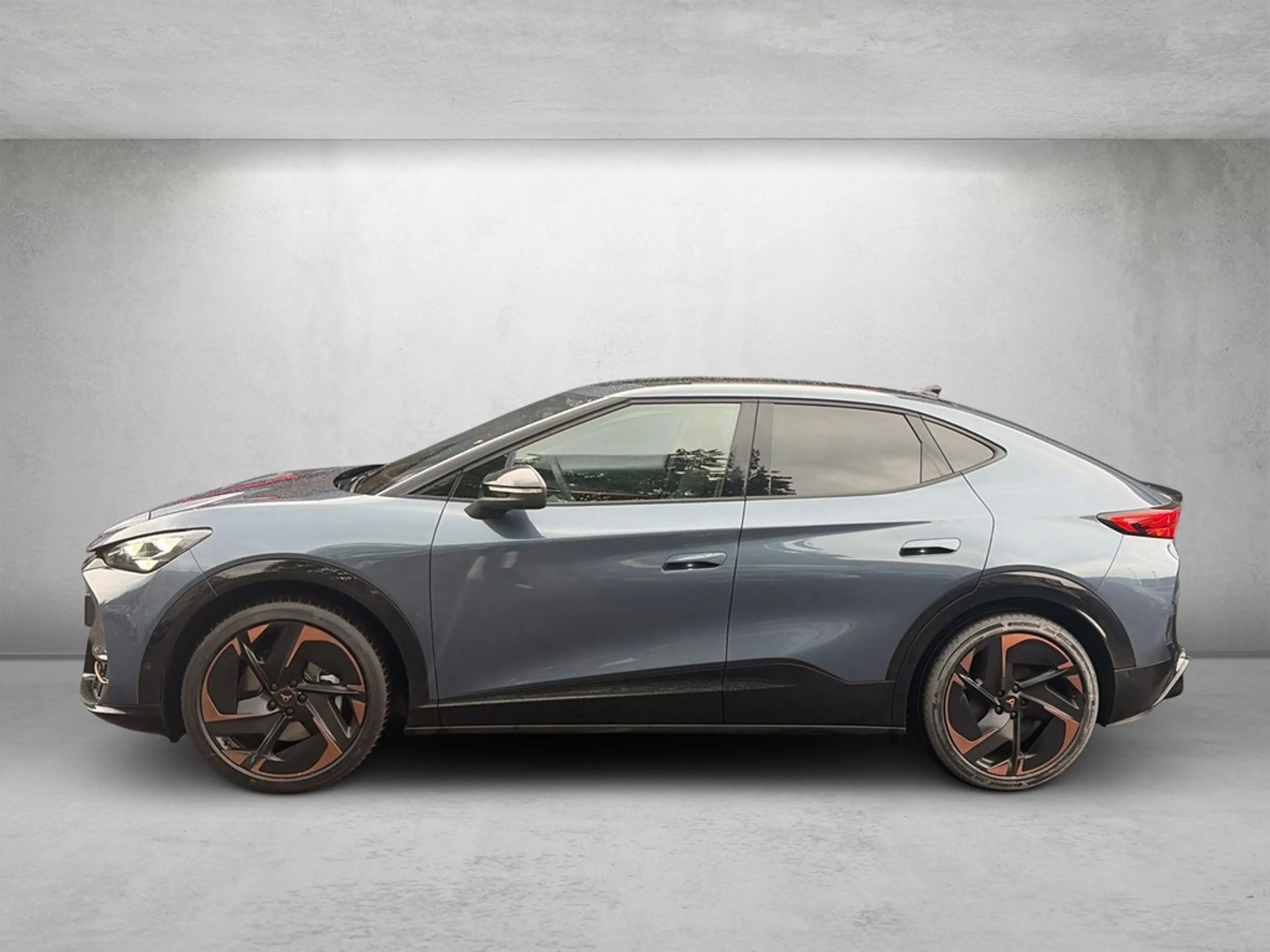 CUPRA Tavascan VZ 4Drive 340PS 77kWh ABGABE 02.2027 — photo 2