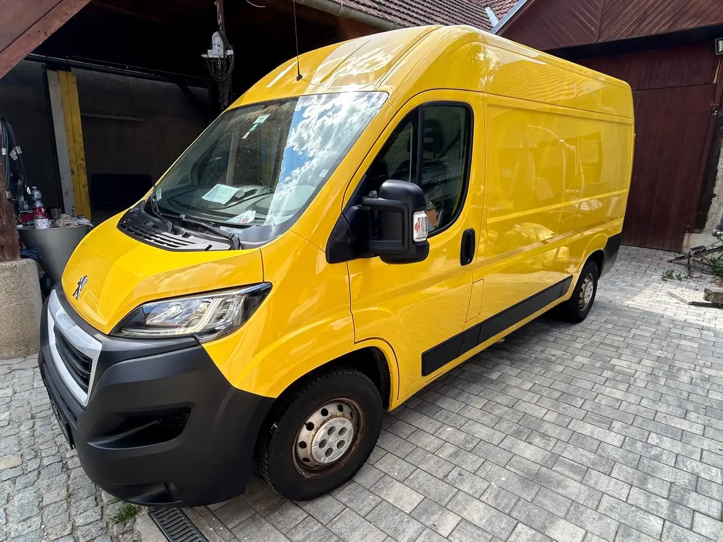 Peugeot Boxer Boxer Bus 3300 L2H2 2,0 BlueHDi Gelb - 2