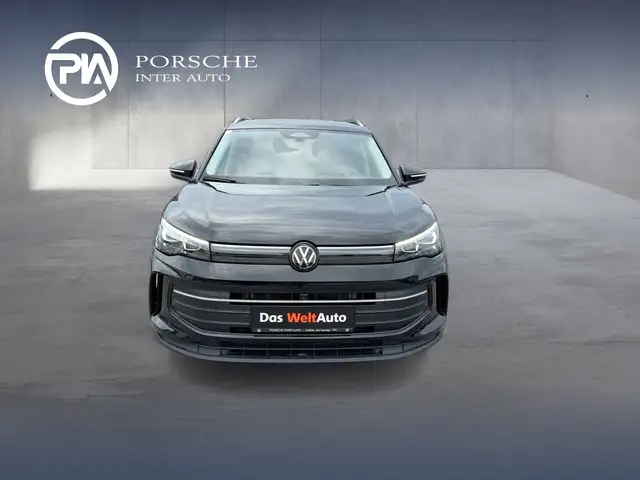 Volkswagen Tiguan view 8