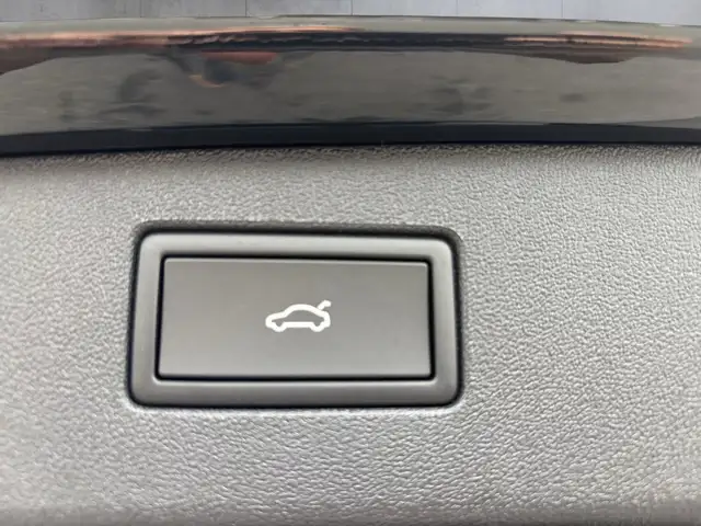Volkswagen Tiguan view 14