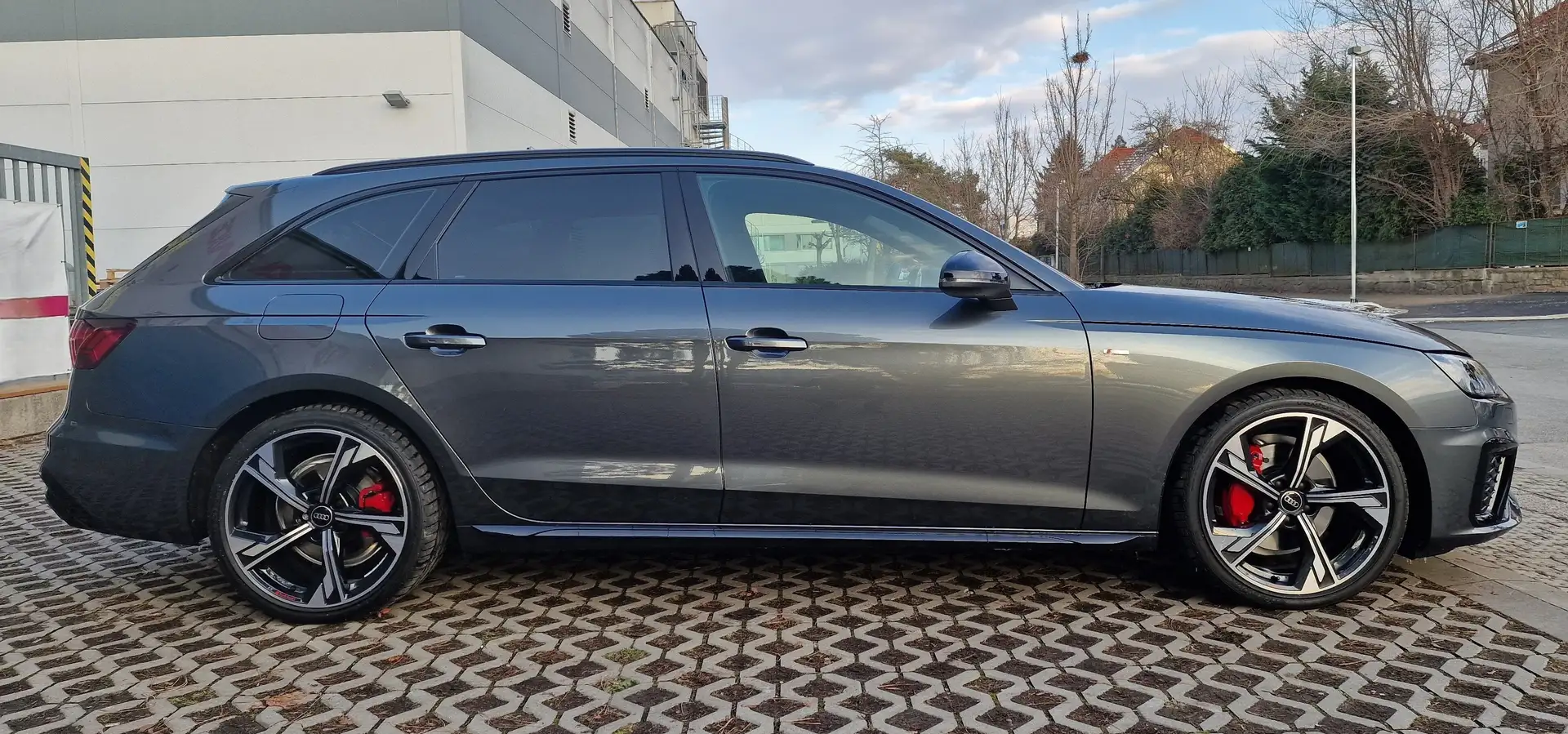 Audi A4 Avant 40TDI quattro S-line Competition Plus Matrix Grigio - 2