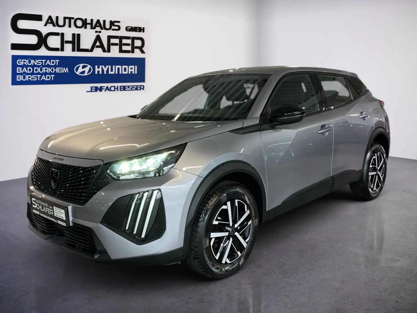 Peugeot 2008 1.2 PureTech 100 Active Navi Kamera Šedá - 1