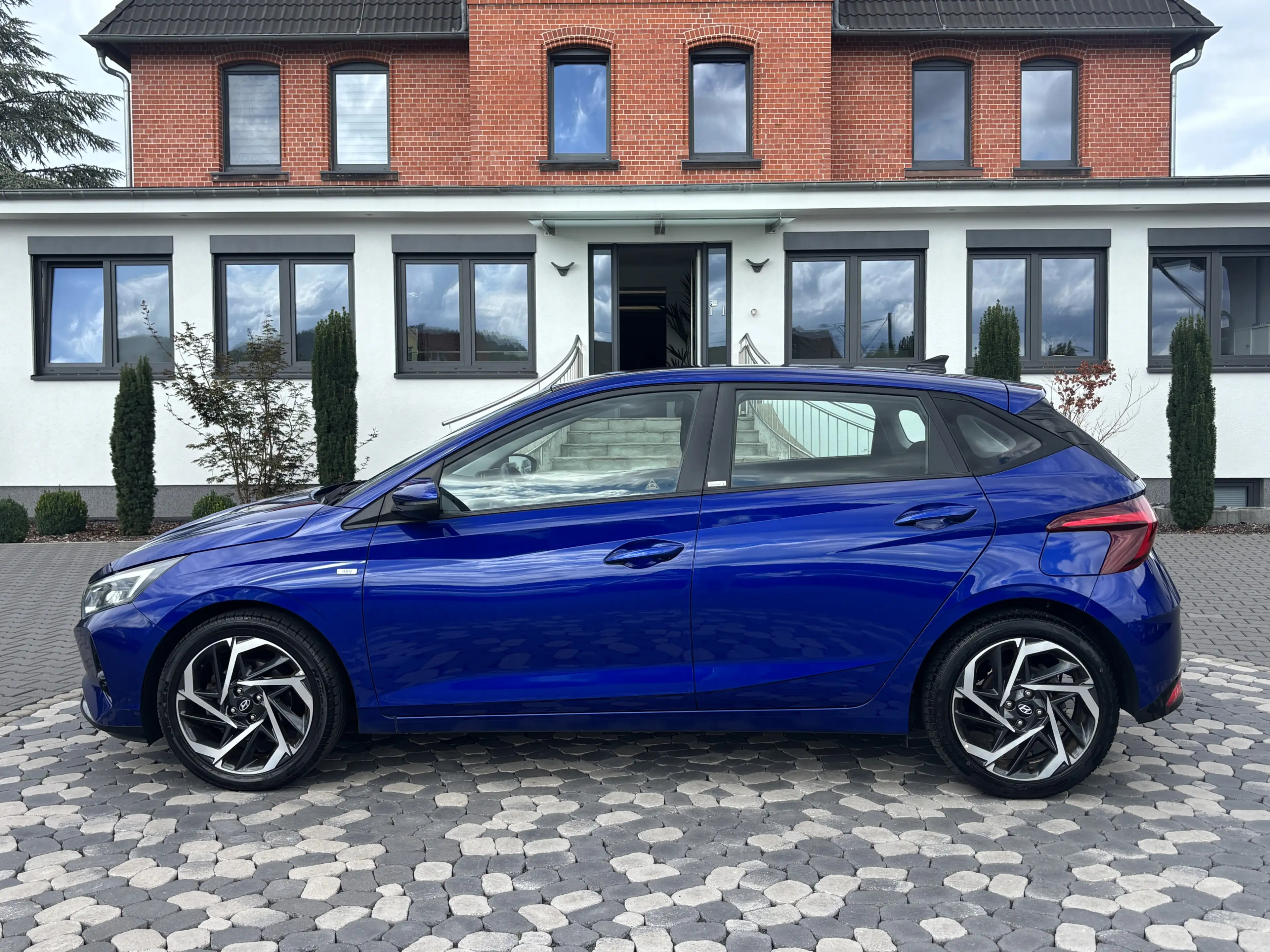Hyundai i20 Intro Edit MHEV LED SHZ BOSE CAM VIRTUAL 17 — photo 5