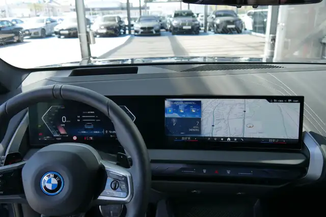 BMW X3 30e xDrive *M-Paket Pro/AHK/Pano/Sitzlüftung/360°/H&K Sound/HUD* Ansicht 25