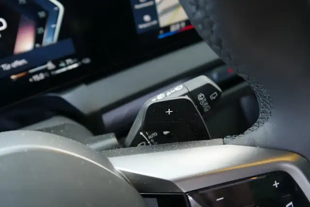 BMW X3 30e xDrive *M-Paket Pro/AHK/Pano/Sitzlüftung/360°/H&K Sound/HUD* Ansicht 20