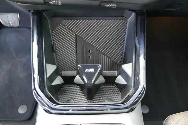 BMW X3 30e xDrive *M-Paket Pro/AHK/Pano/Sitzlüftung/360°/H&K Sound/HUD* Ansicht 32