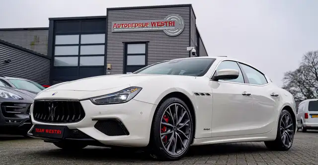 Maserati Ghibli 3.0 V6 S Q4 GranLusso | 360 camera | Schuif/kantel