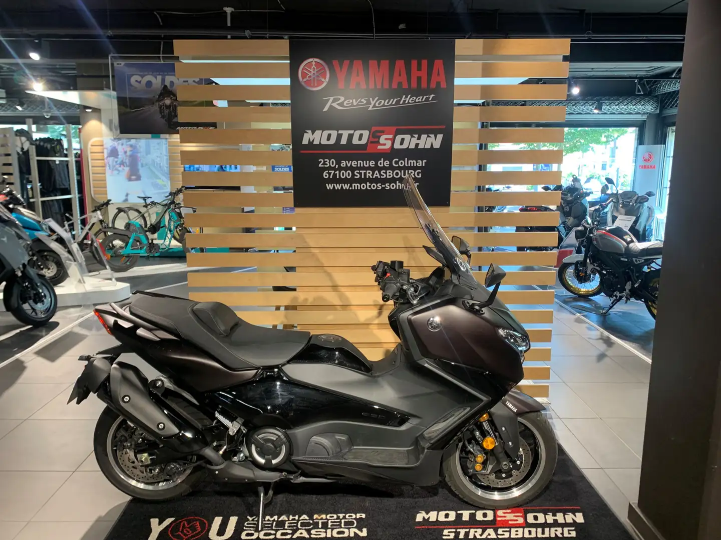 Yamaha TMAX 560 Brun - 1
