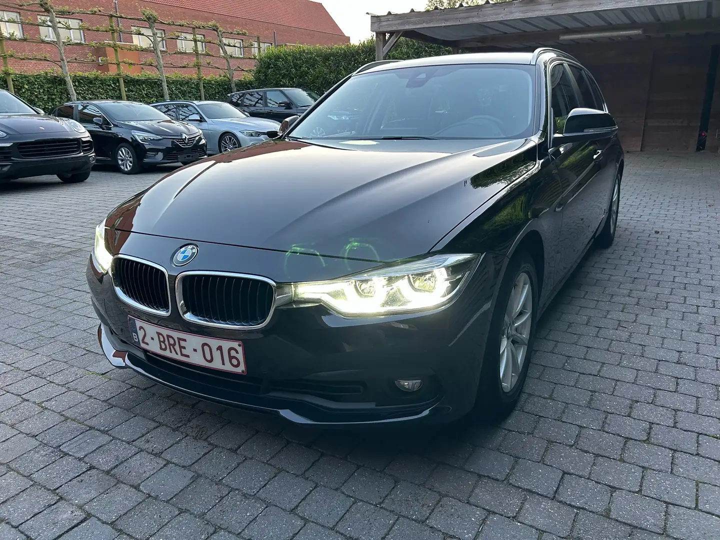 BMW 320 Automaat , leder, navigatie,18.285,-excl Noir - 2