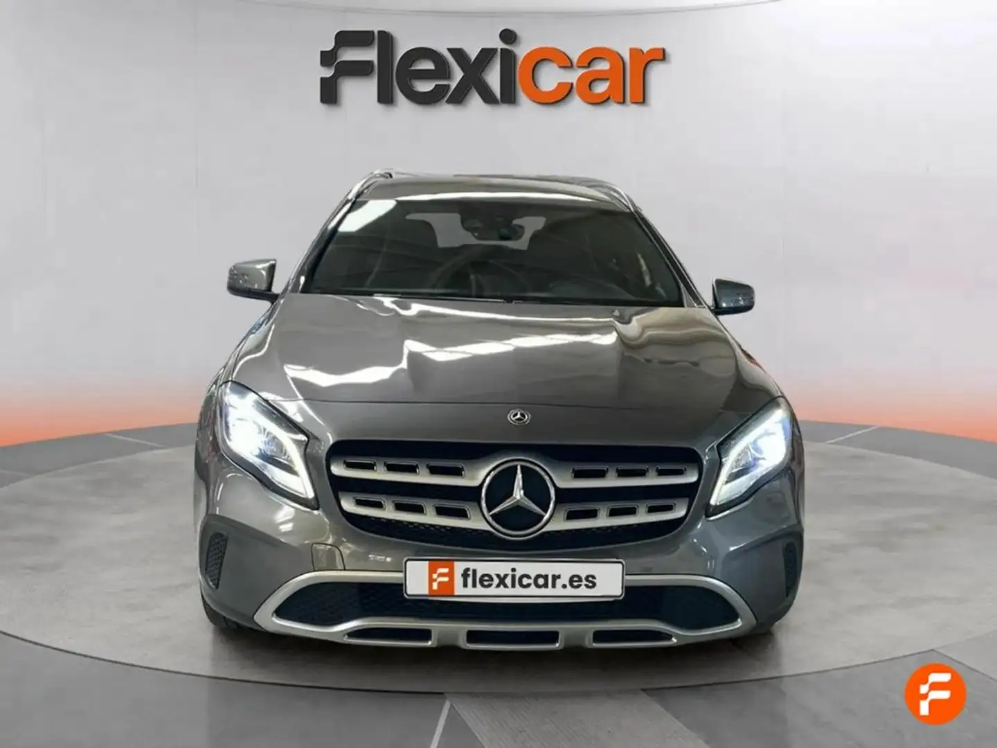 Mercedes-Benz GLA 200 d Gris - 2