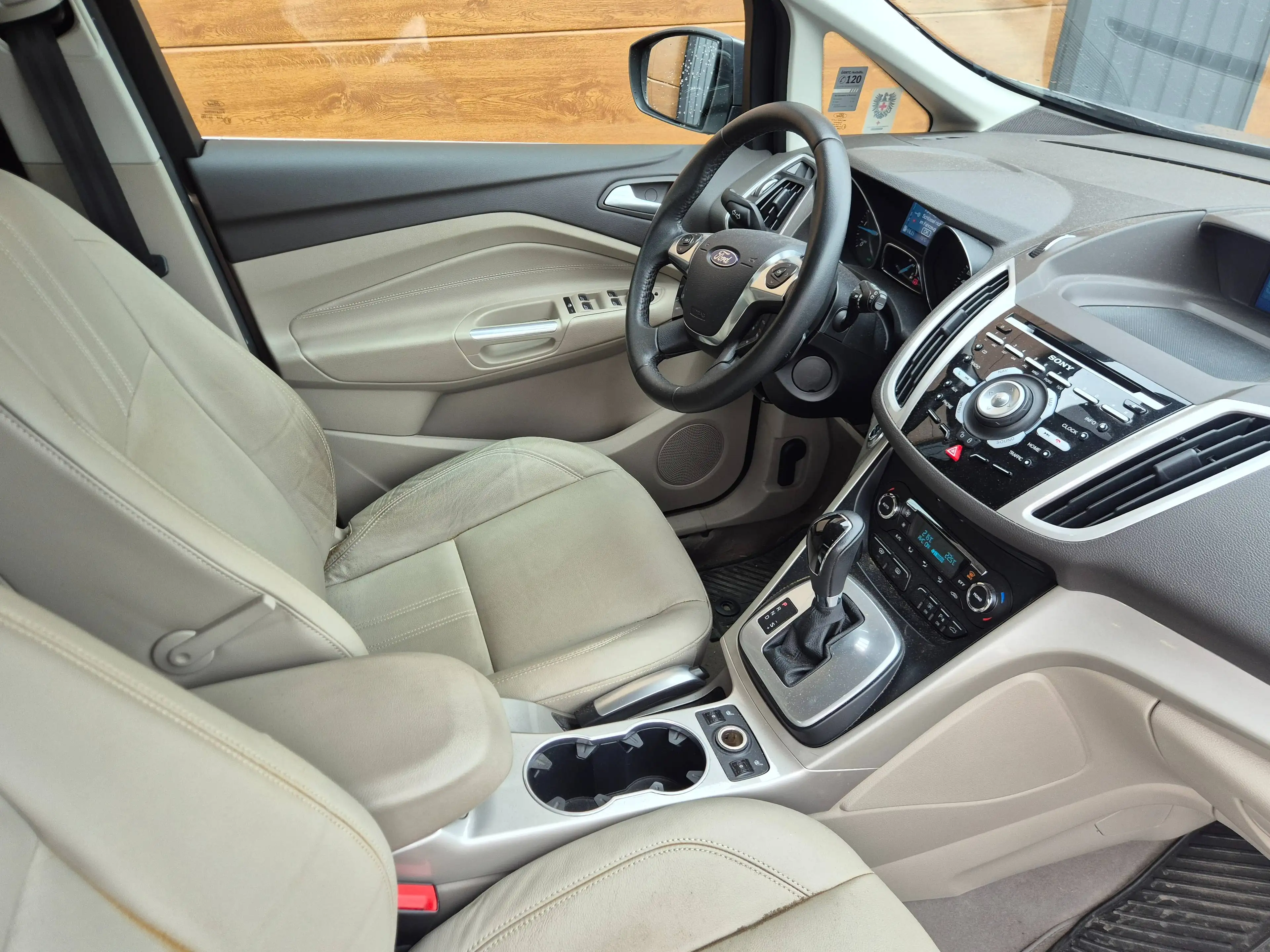 Ford Grand C-Max Grand C-MAX Titanium 2,0 TDCi DPF Powershift Titanium — photo 8