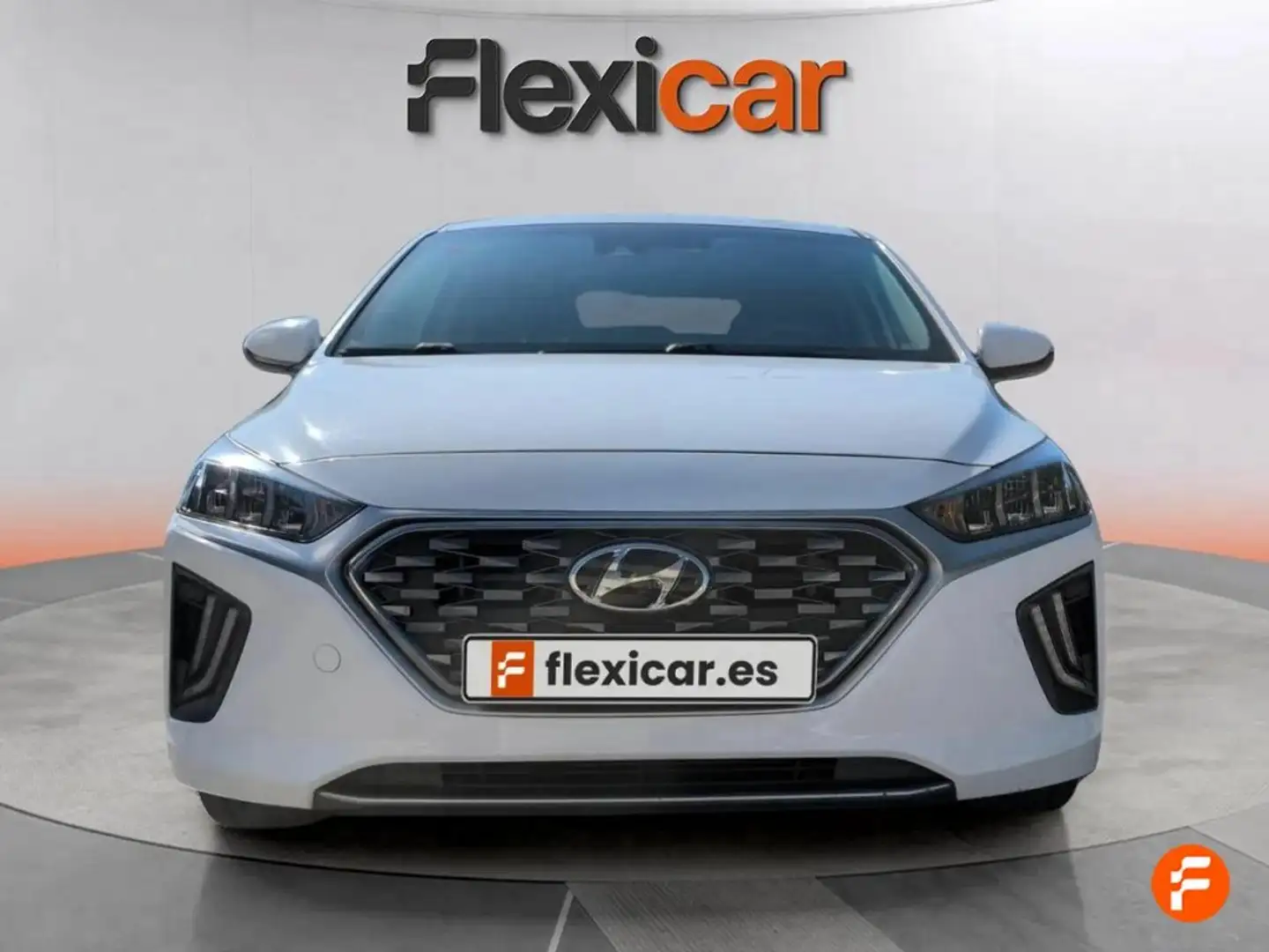 Hyundai IONIQ 1.6 GDI HEV Tecno DCT Blanco - 2