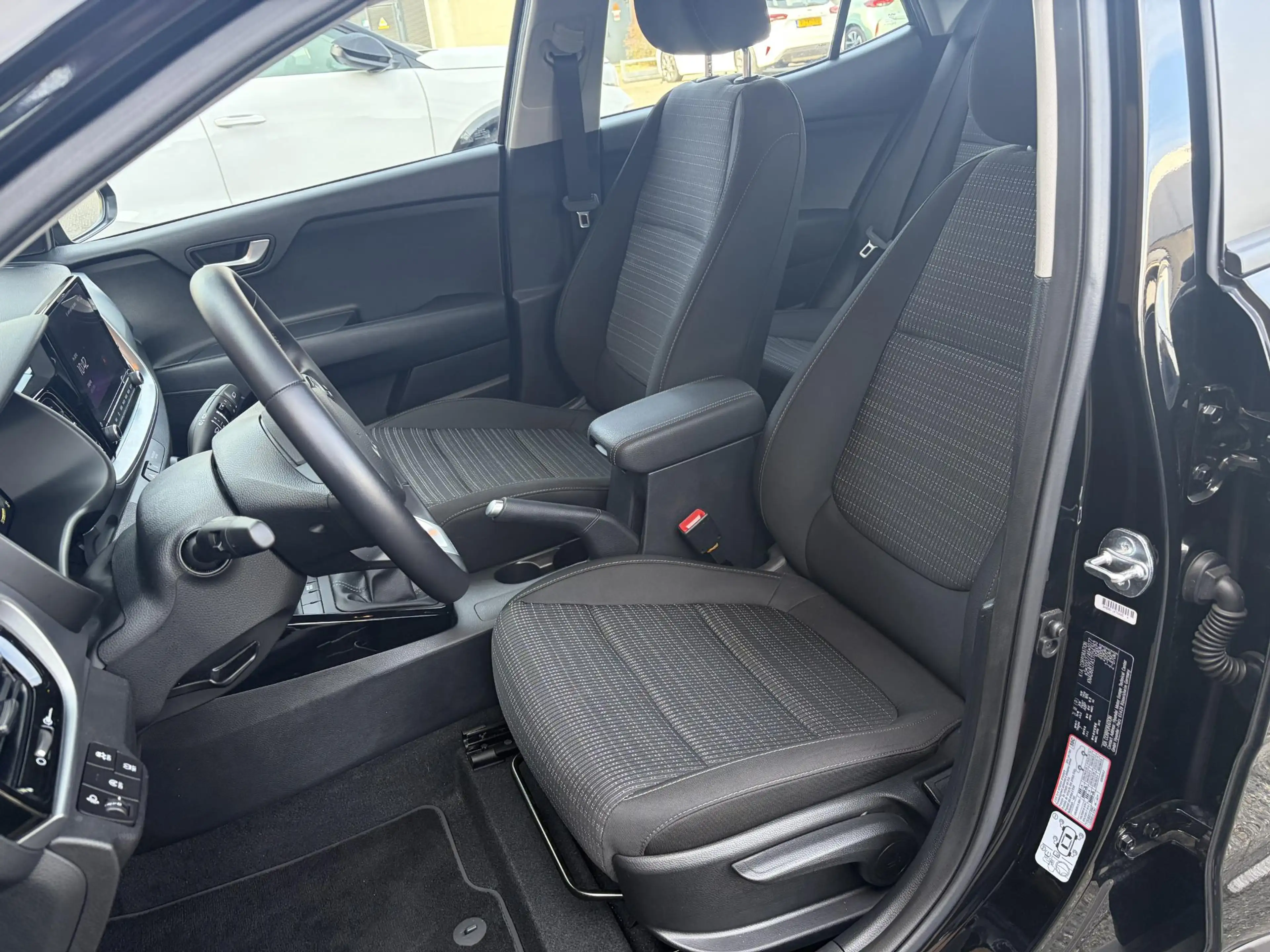 Kia Stonic 1.0 T-GDi MHEV DynamicLine I Navigatie I Airco I H — photo 14