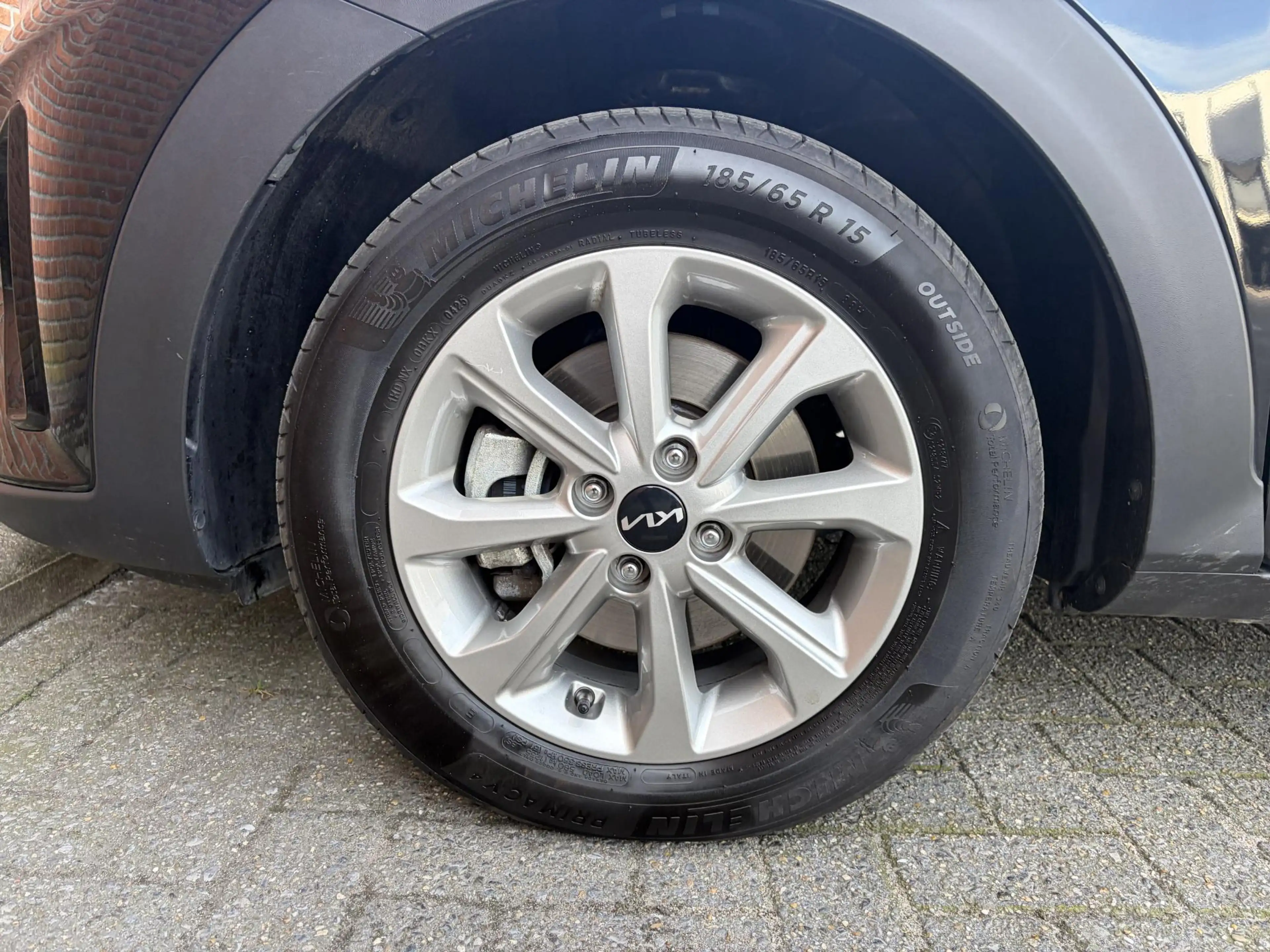 Kia Stonic 1.0 T-GDi MHEV DynamicLine I Navigatie I Airco I H — photo 12