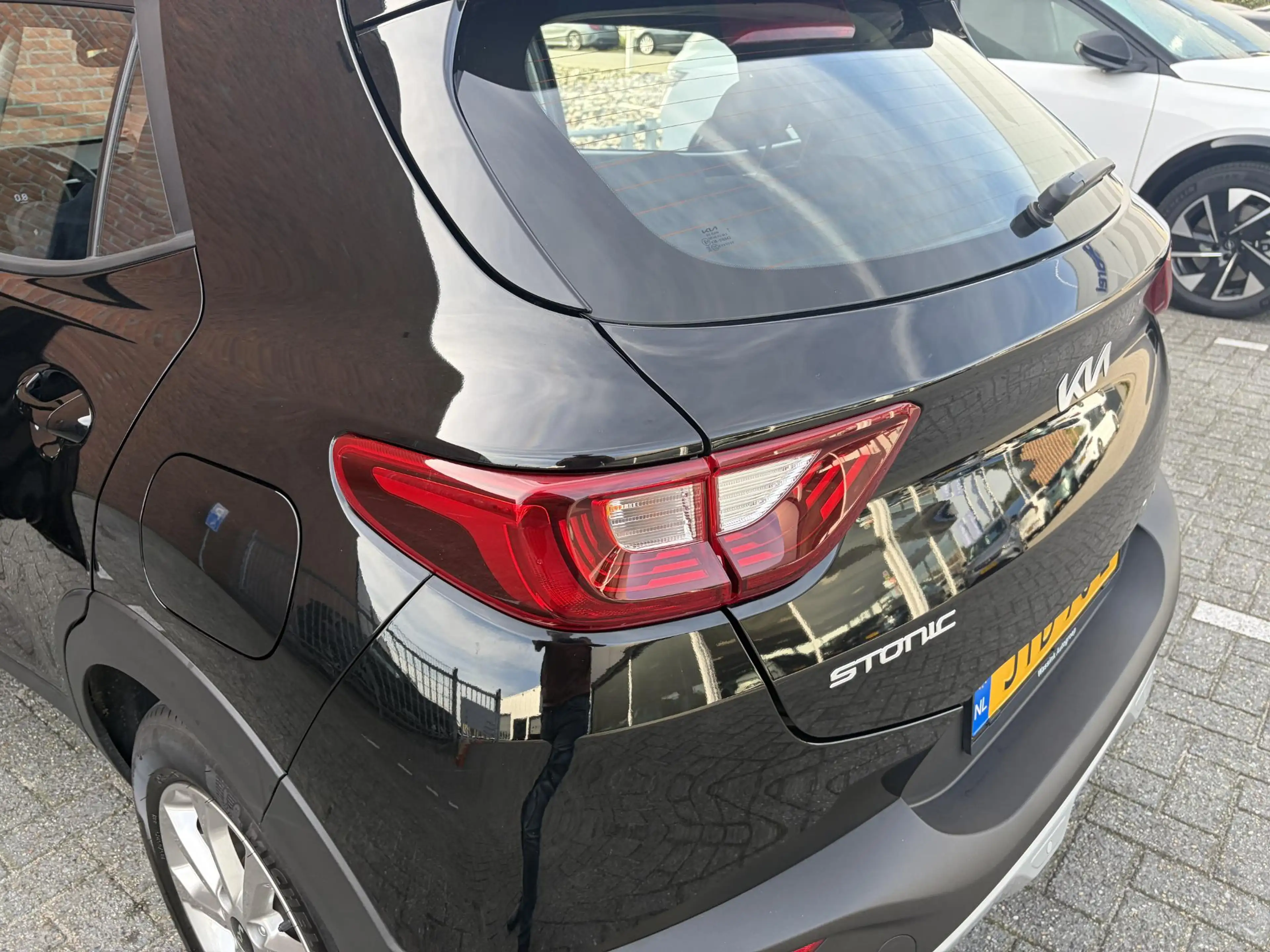 Kia Stonic 1.0 T-GDi MHEV DynamicLine I Navigatie I Airco I H — photo 11