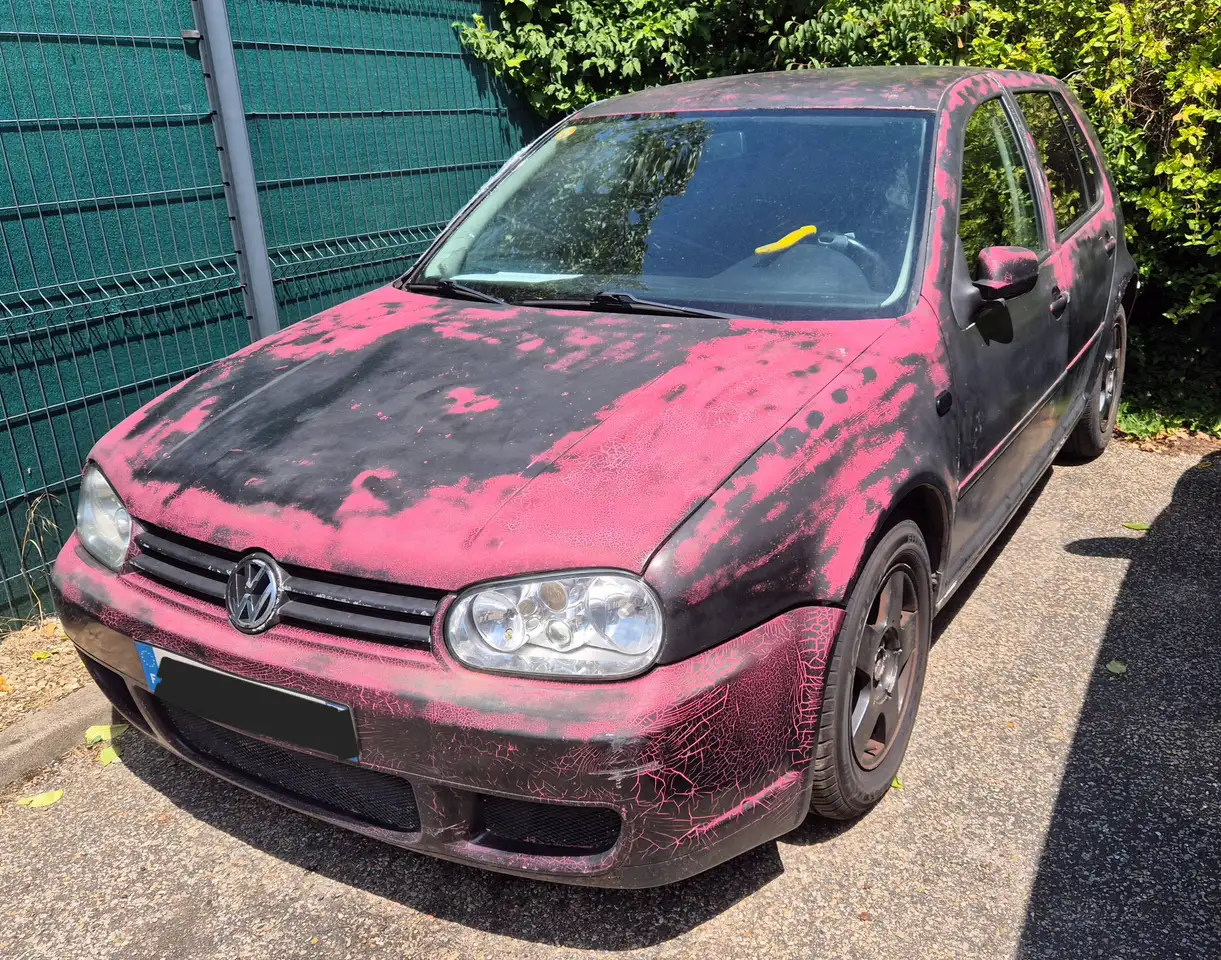 Volkswagen Golf 100