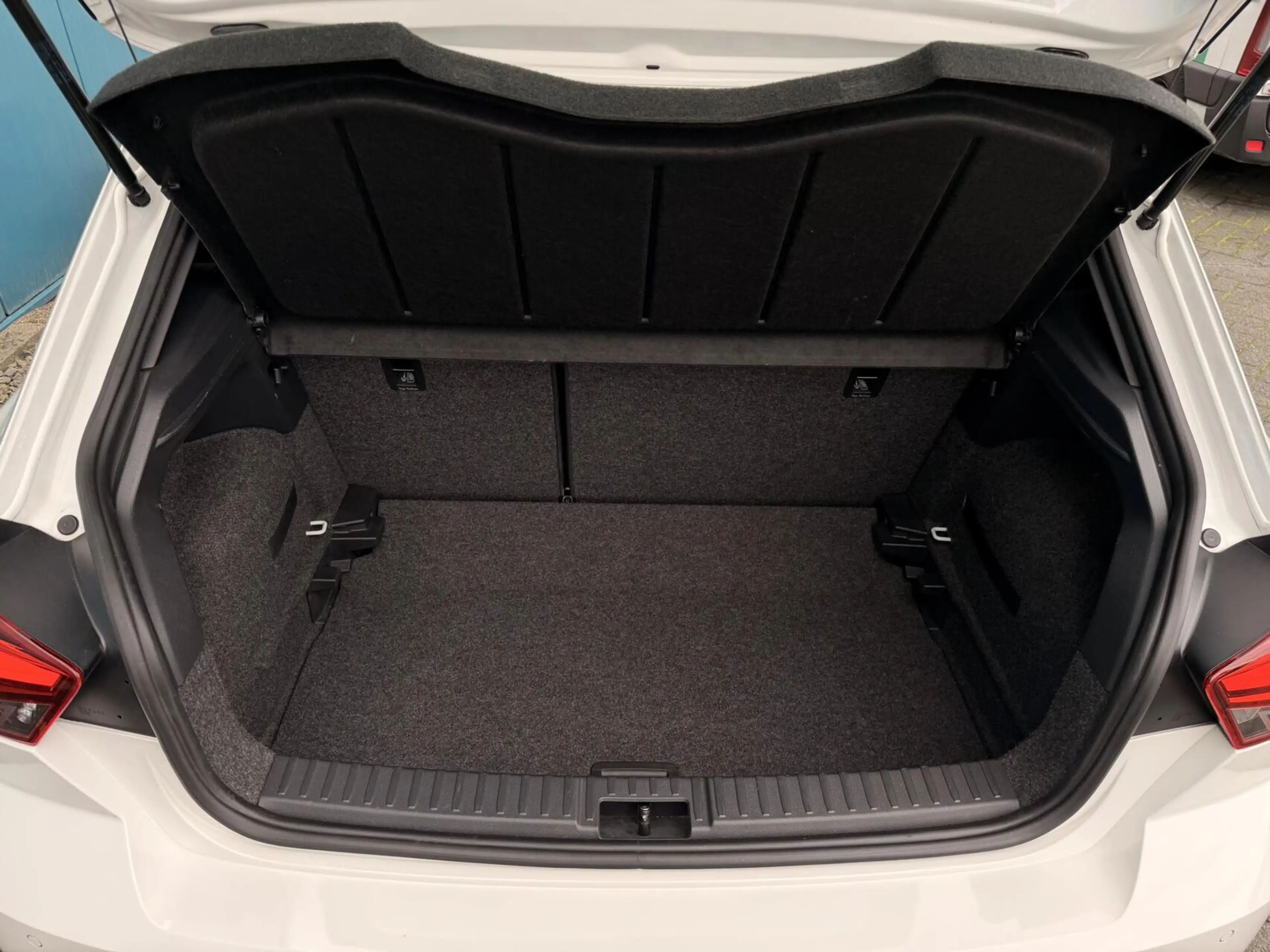 SEAT Ibiza 1.0 TSI FR Business Intense CARPLAY | CAM | 18"LMV — photo 29