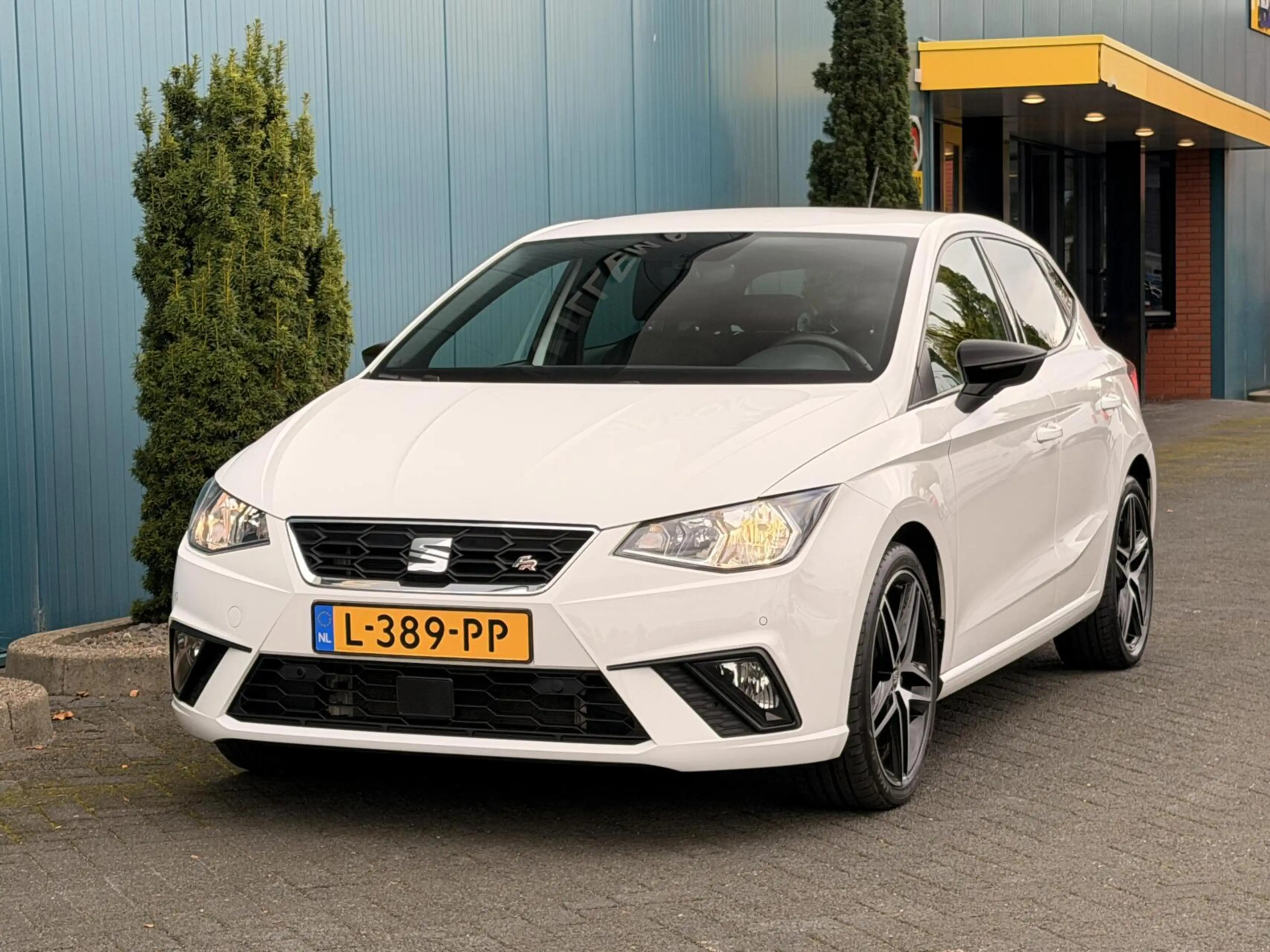 SEAT Ibiza 1.0 TSI FR Business Intense CARPLAY | CAM | 18"LMV — photo 6